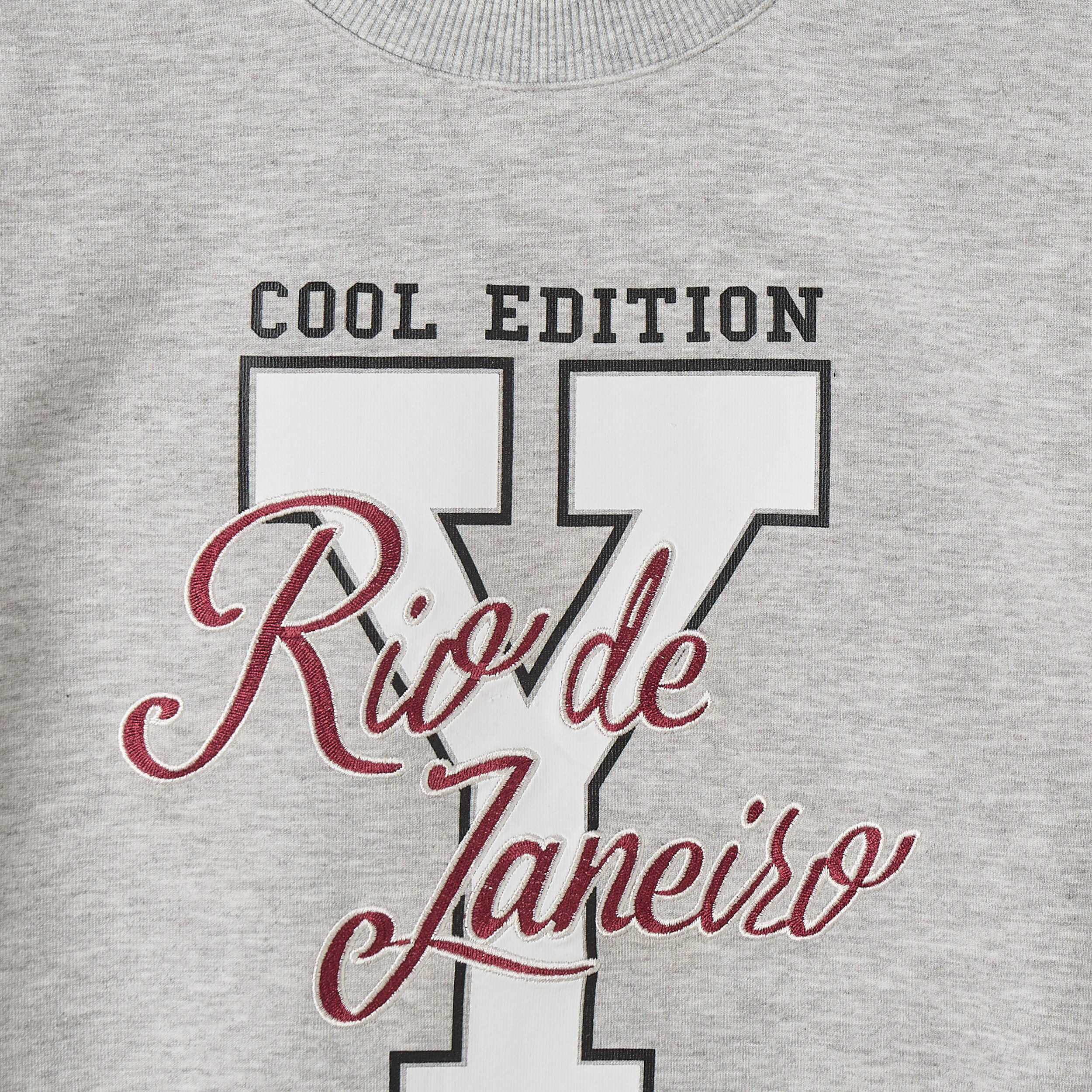 Juniors Crew Neck Long Sleeves Sweatshirt and Track Pants Set with Typographic Print-boys-clothing-setsandcoords-image-4