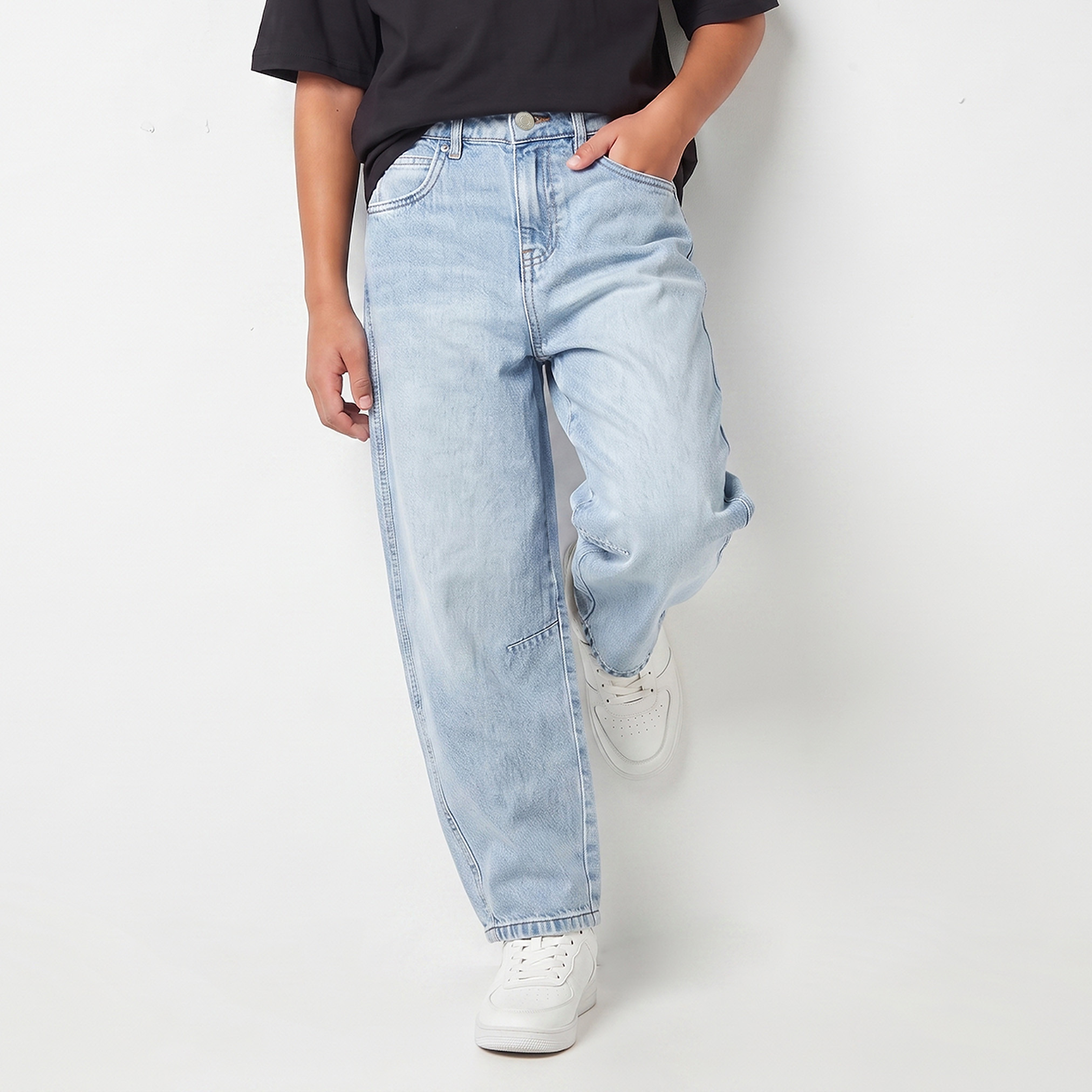 بنطلون جينز مغسول مع جيب من جونيورز-boys-clothing-bottoms-jeans-image-1