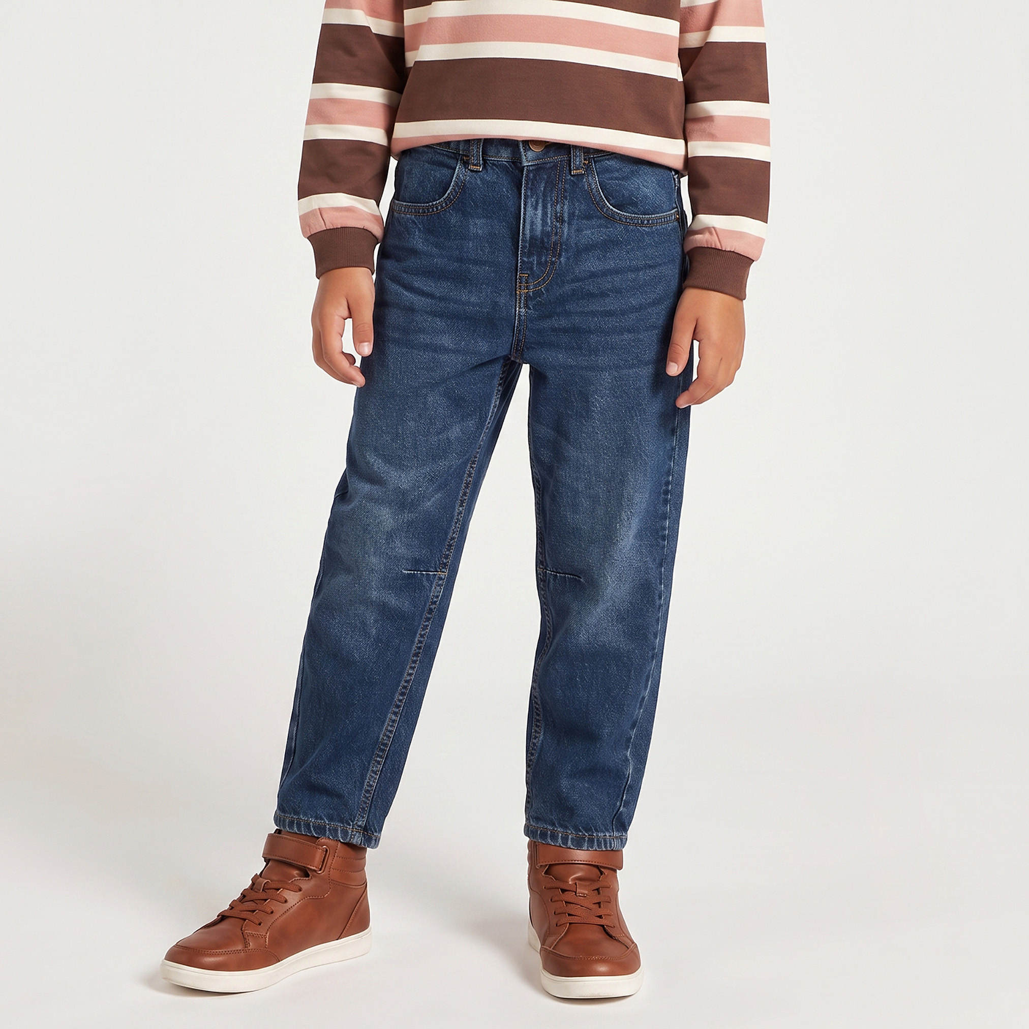 بنطلون جينز بقصة عادية وجيوب من جونيورز-boys-clothing-bottoms-jeans-image-1