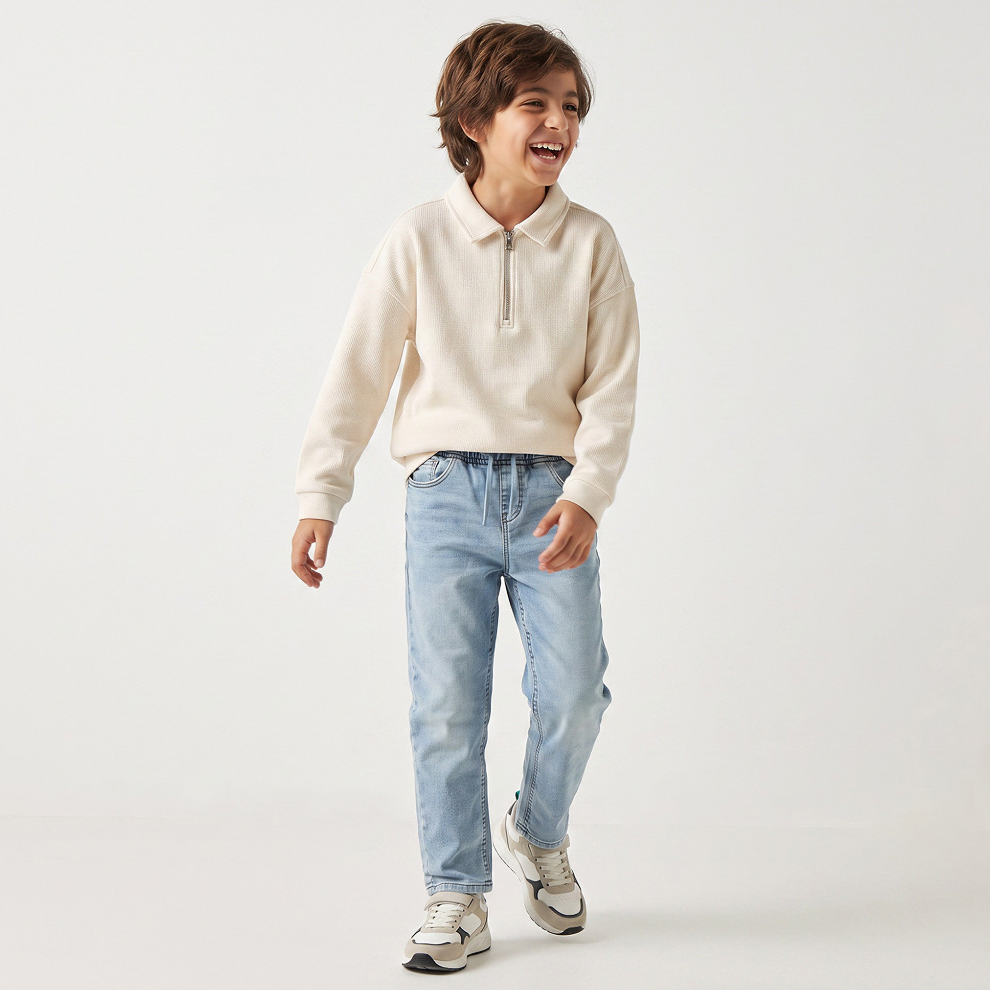 بنطلون جينز رياضي بجيوب من جونيورز -boys-clothing-bottoms-jeans-image-3