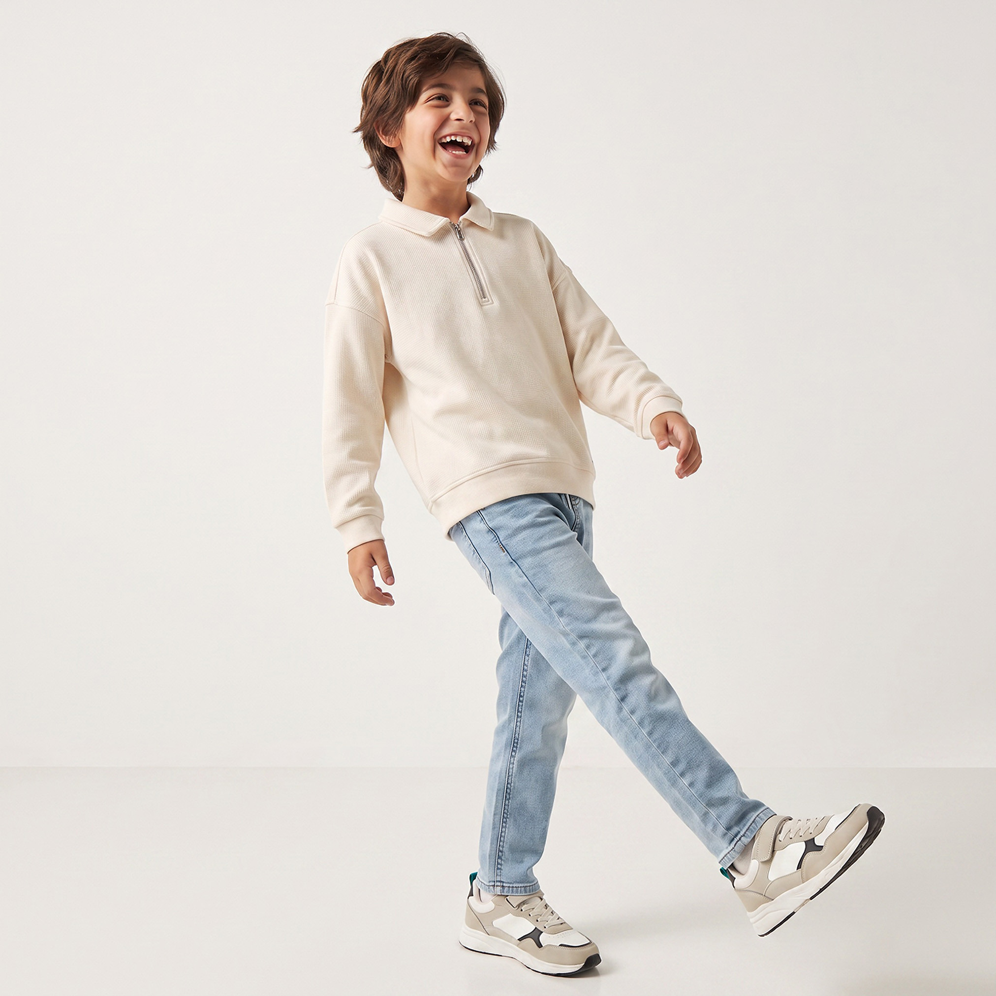 بنطلون جينز رياضي بجيوب من جونيورز -boys-clothing-bottoms-jeans-image-5