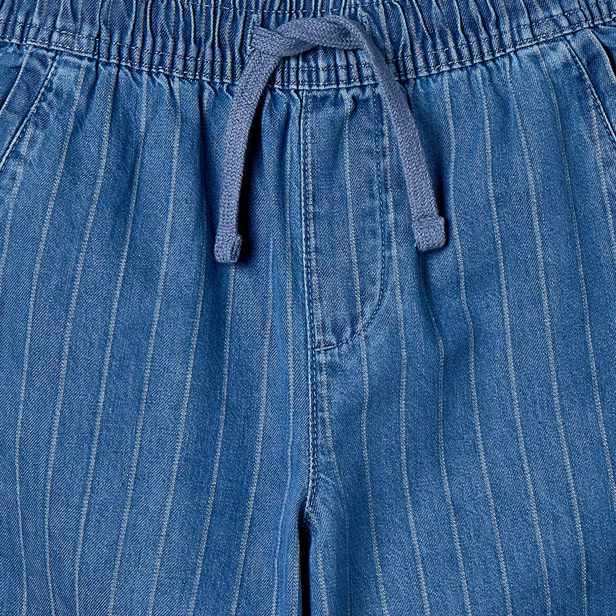 بنطلون جينز بقصة مريحة ورباط إغلاق من جونيورز-boys-clothing-bottoms-jeans-image-3