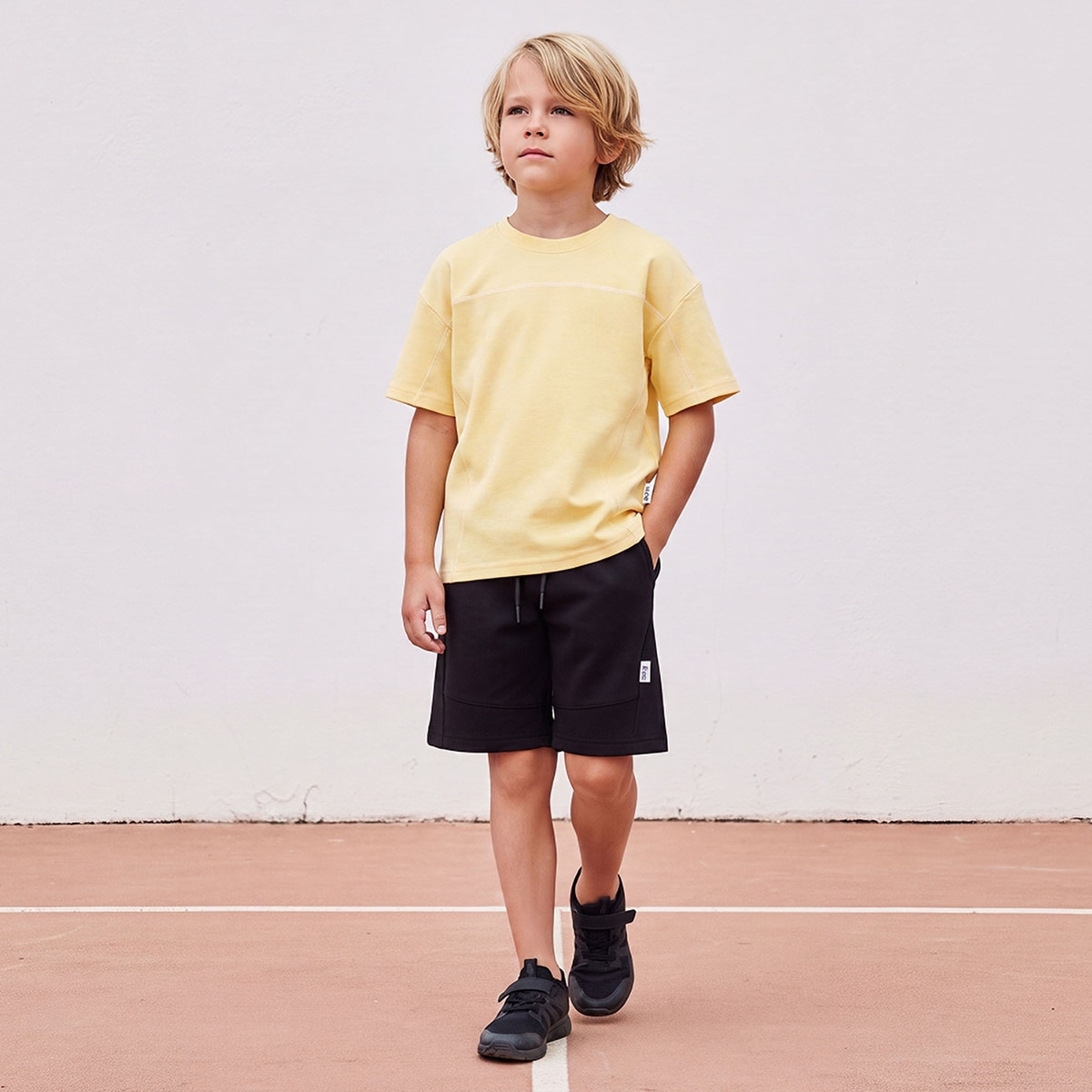 تيشيرت برقبة ضيقة وأكمام قصيرة وتصميم ألواح من إكس واي زي-boys-clothing-tshirtsandpolos-image-2