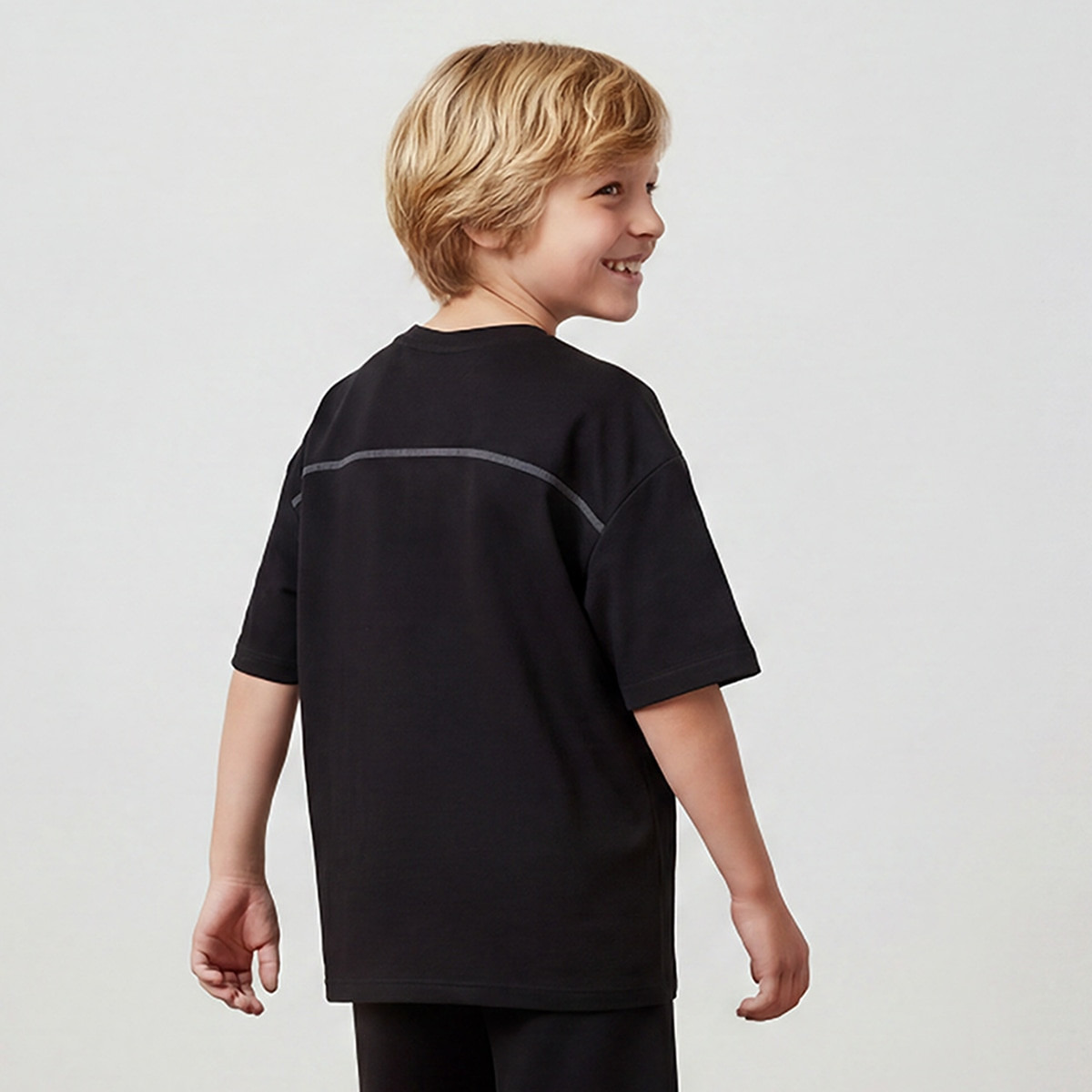 XYZ Crew Neck Short Sleeves T-shirt with Solid Design-boys-clothing-tshirtsandpolos-image-3