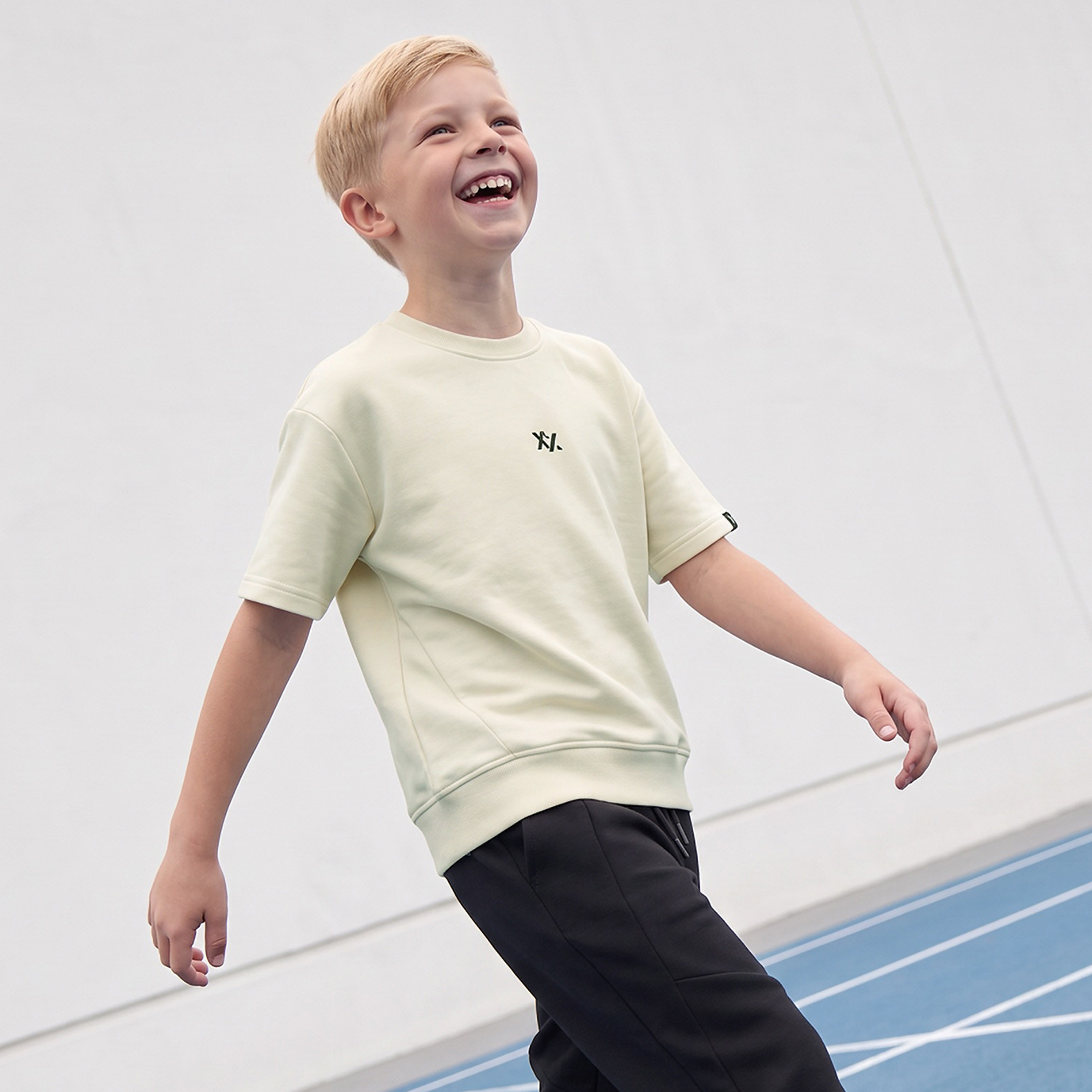 XYZ Cew Neck Short Sleeves Sweatshirt with Logo Print-boys-clothing-tshirtsandpolos-image-5