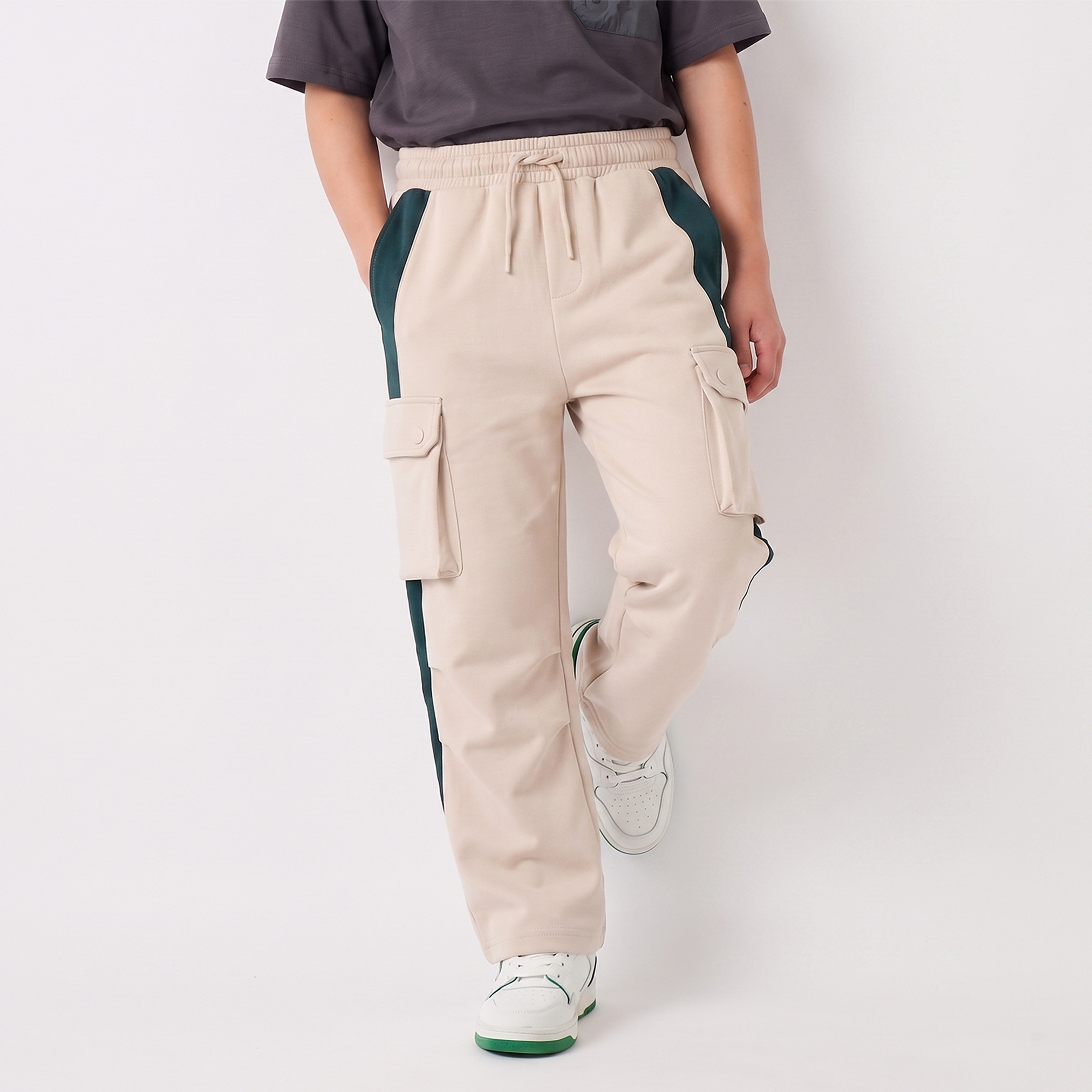 بنطلون رياضي بخصر مطاطي ورباط وجيوب من إكس واي زد-boys-clothing-bottoms-joggersandtrackpants-image-1