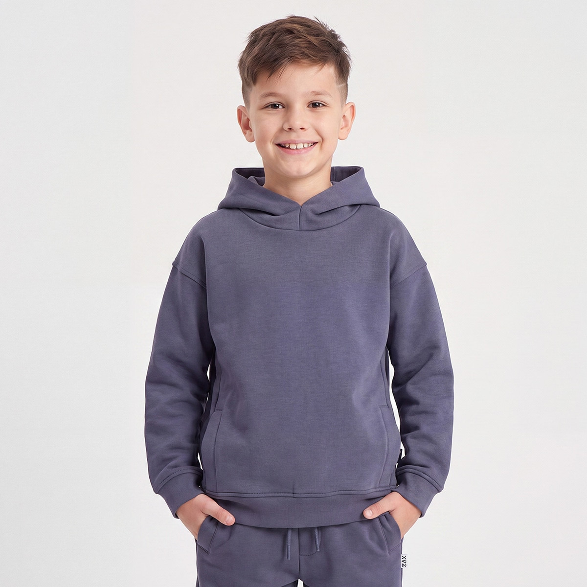 طقم سويت شيرت بغطاء رأس وأكمام طويلة وبنطلون رياضي بجيوب من إكس واي زد-boys-clothing-setsandcoords-image-2