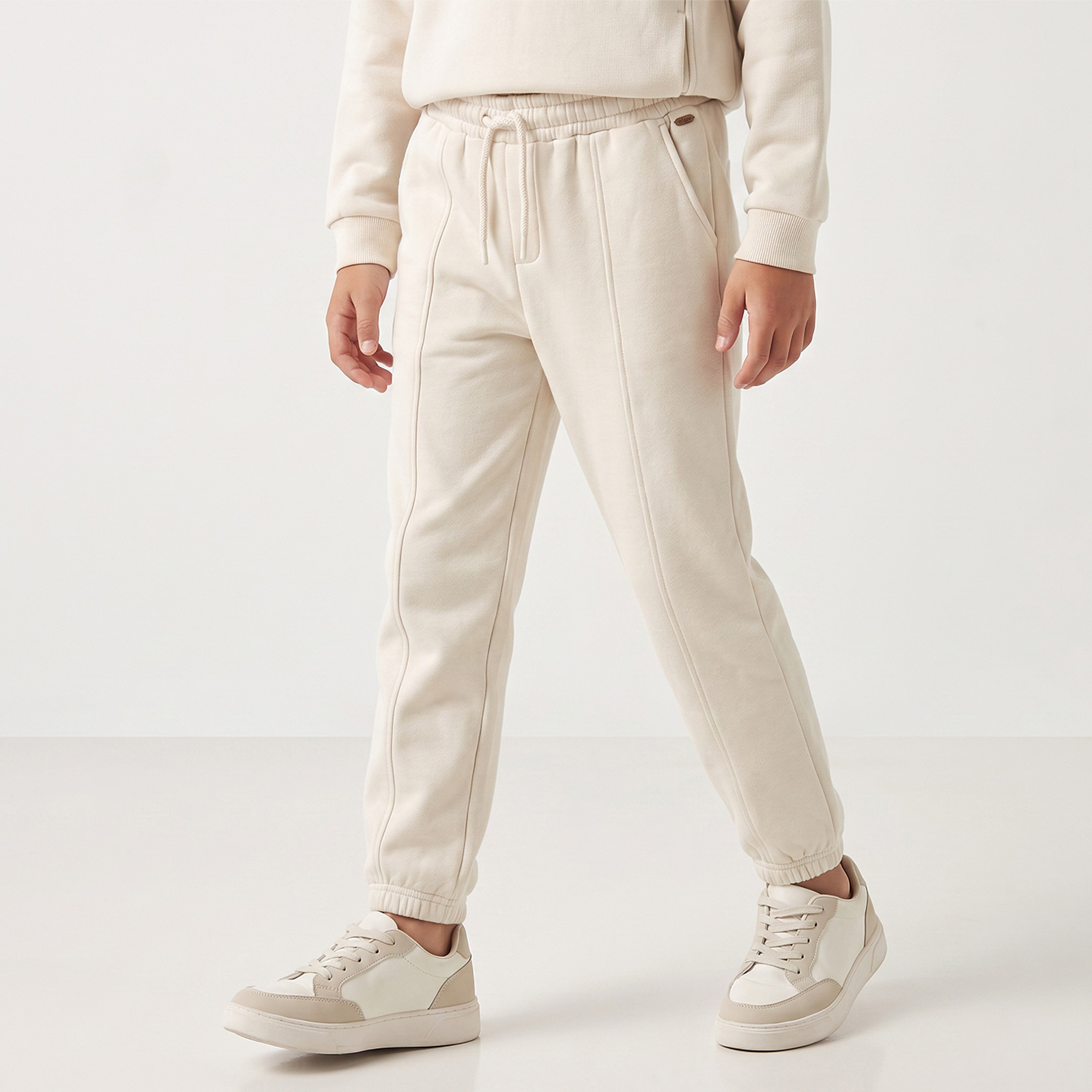Eligo High Neck Long Sleeves Sweatshirt and Joggers Set with Pockets-boys-clothing-setsandcoords-image-3