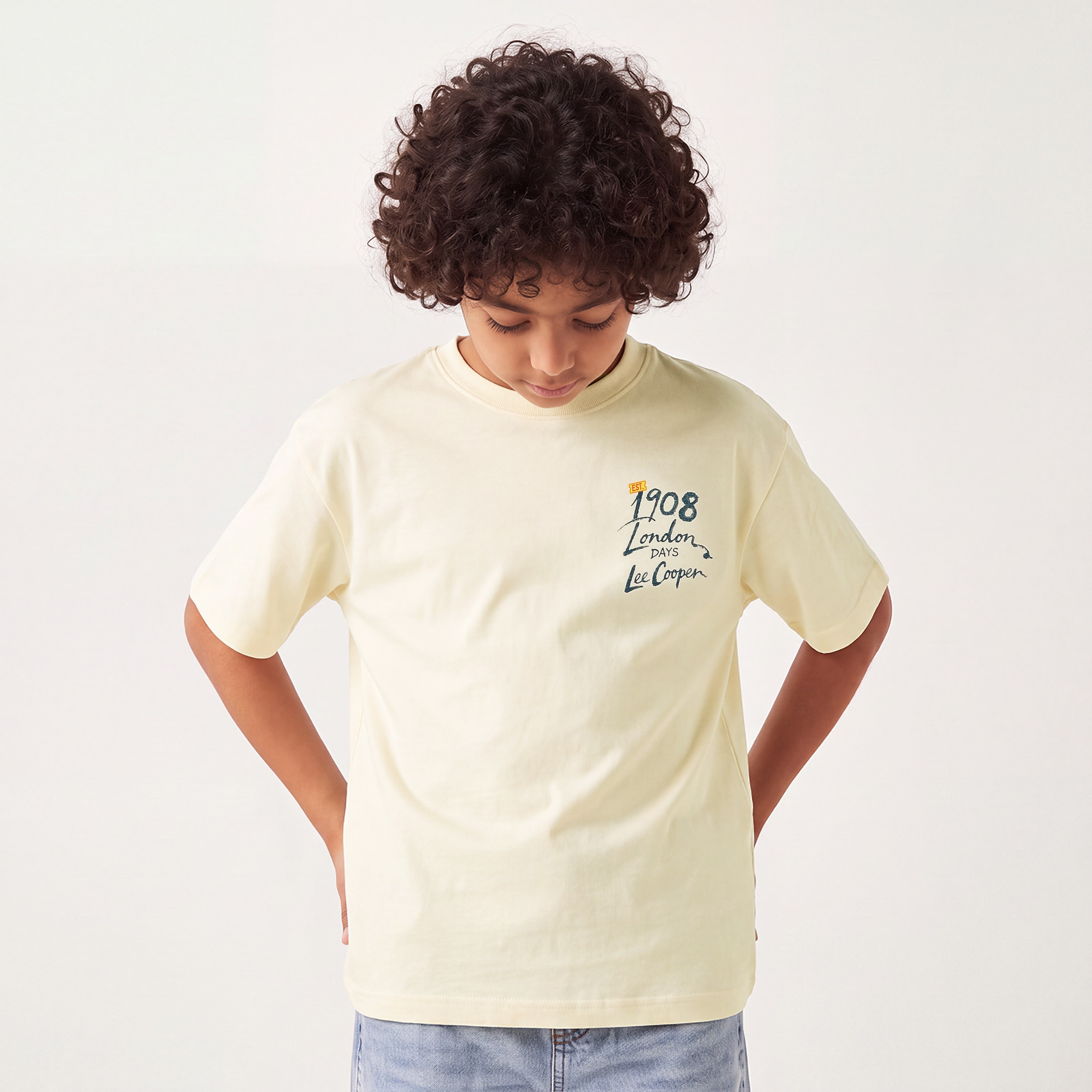 تيشيرت بياقة ضيقة وأكمام قصيرة وطبعات شعار من لي كوبر-boys-clothing-tshirtsandpolos-image-2