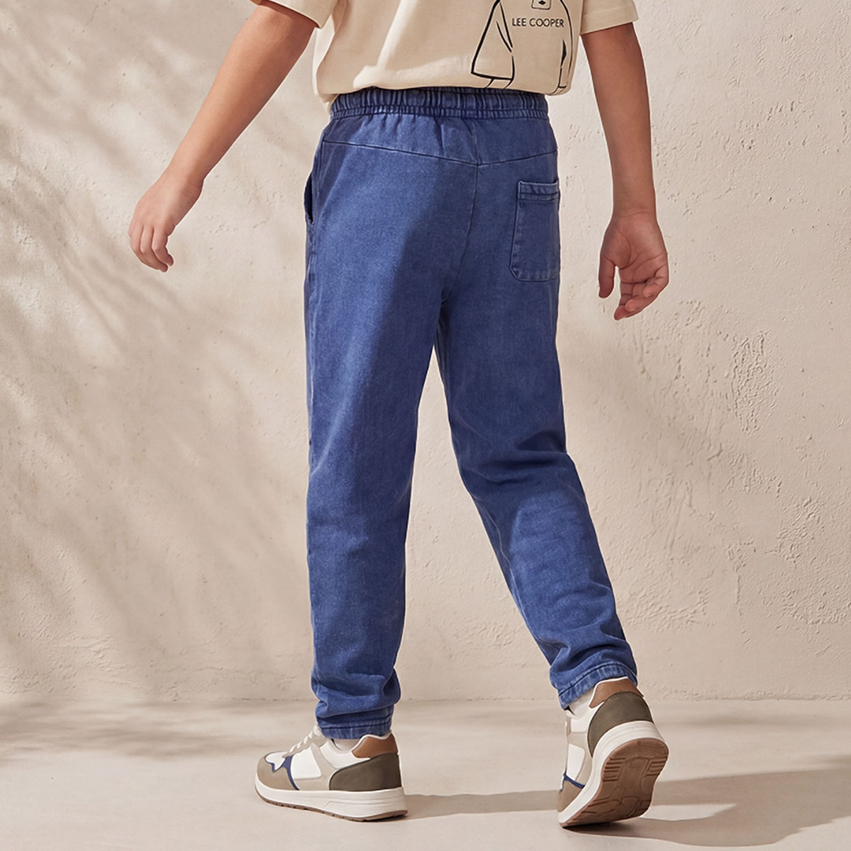 بنطلون رياضي مزخرف بخصر برباط من لي كوبر-boys-clothing-bottoms-joggersandtrackpants-image-3