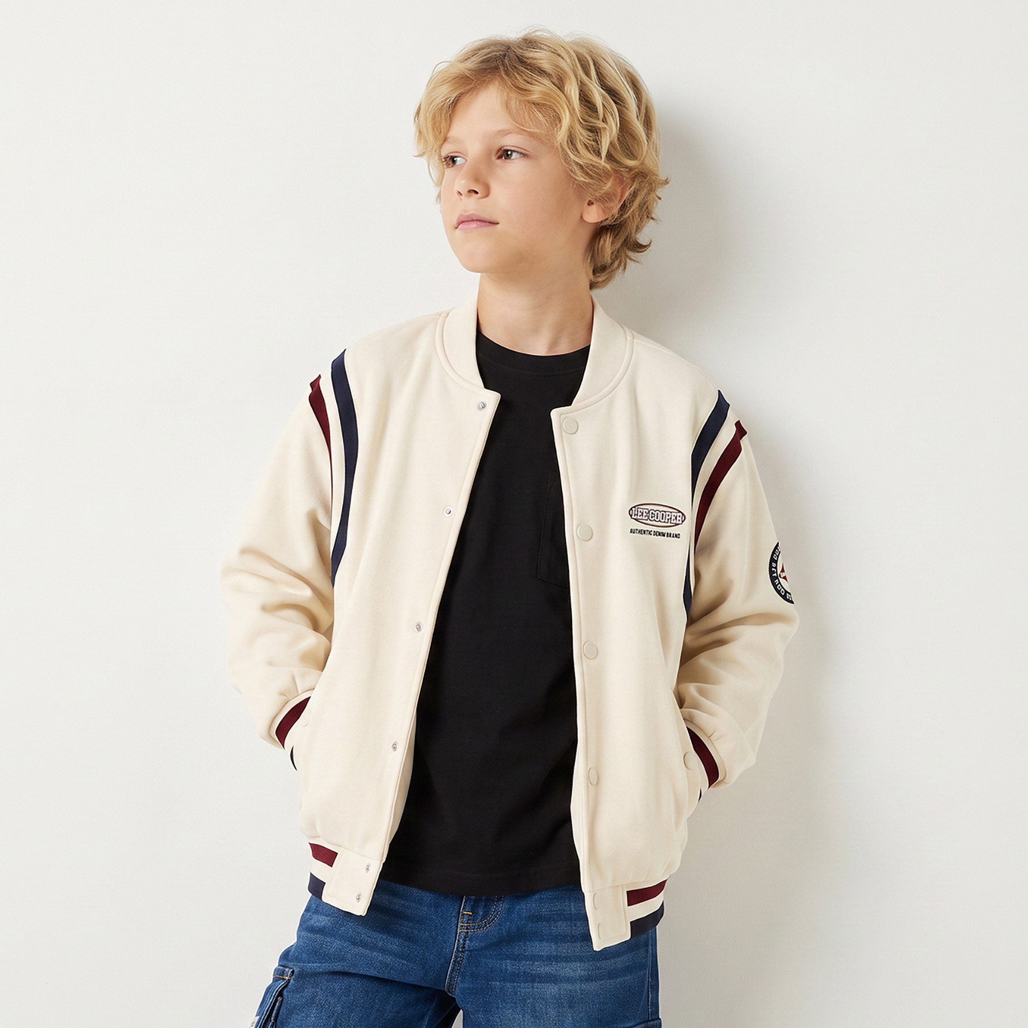جاكيت بطبعات فارسيتي وأزرار إغلاق من لي كوبر-boys-clothing-jacketsandcoats-image-1