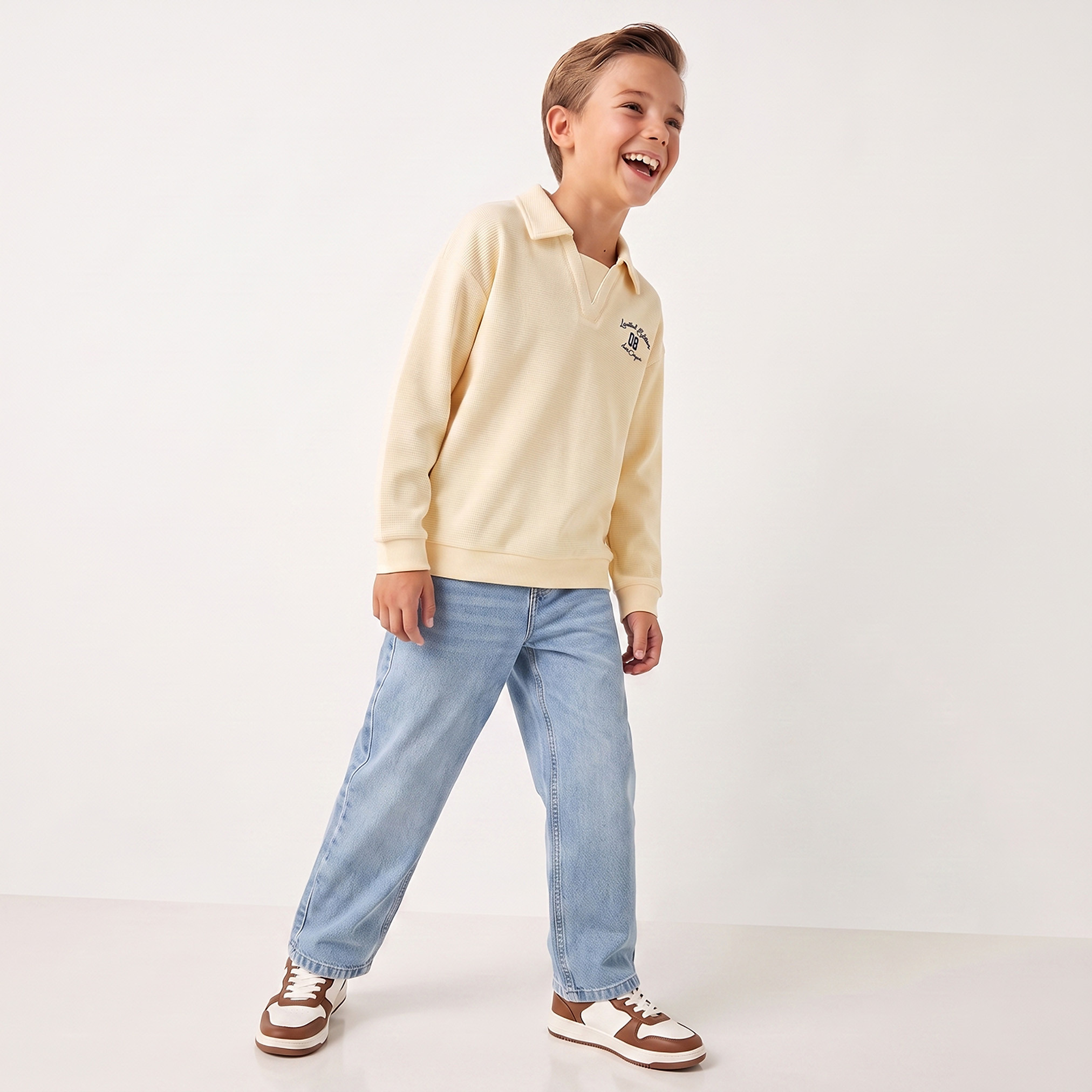 سويت شيرت بياقة عادية وتطريز شعار من لي كوبر-boys-clothing-winterwear-sweatshirts-image-5