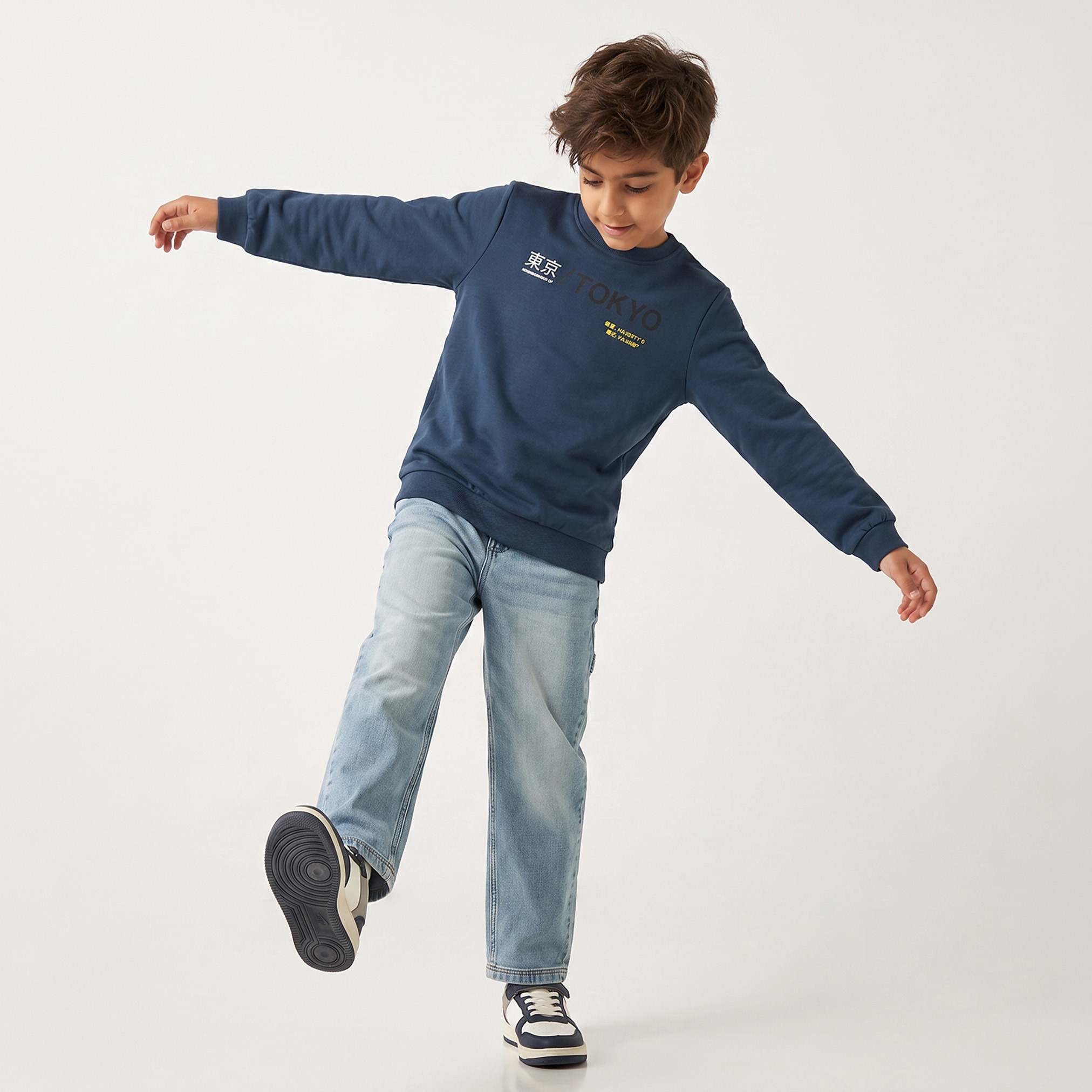 Juniors Washed Mid-Rise Loose Fit Jeans with Pocket-boys-clothing-bottoms-jeans-image-3
