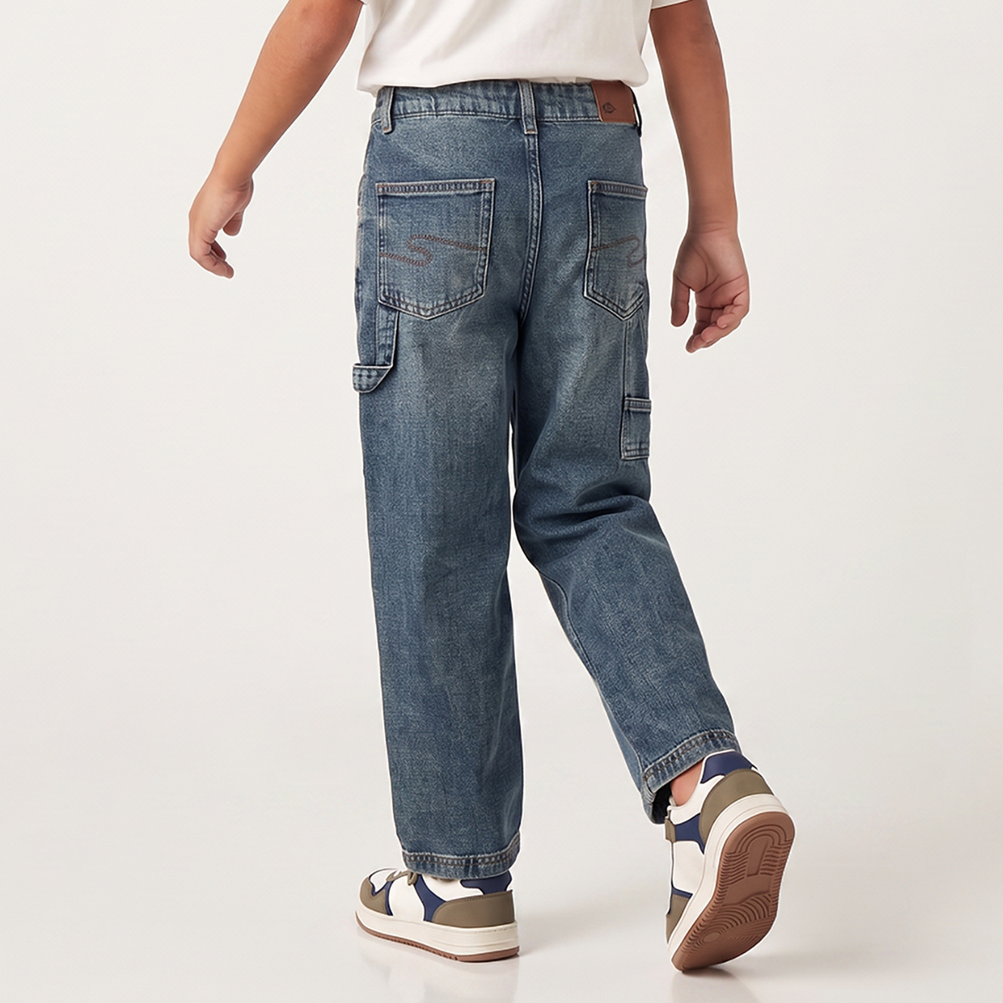 Juniors Washed Mid-Rise Loose Fit Jeans with Pocket-boys-clothing-bottoms-jeans-image-2