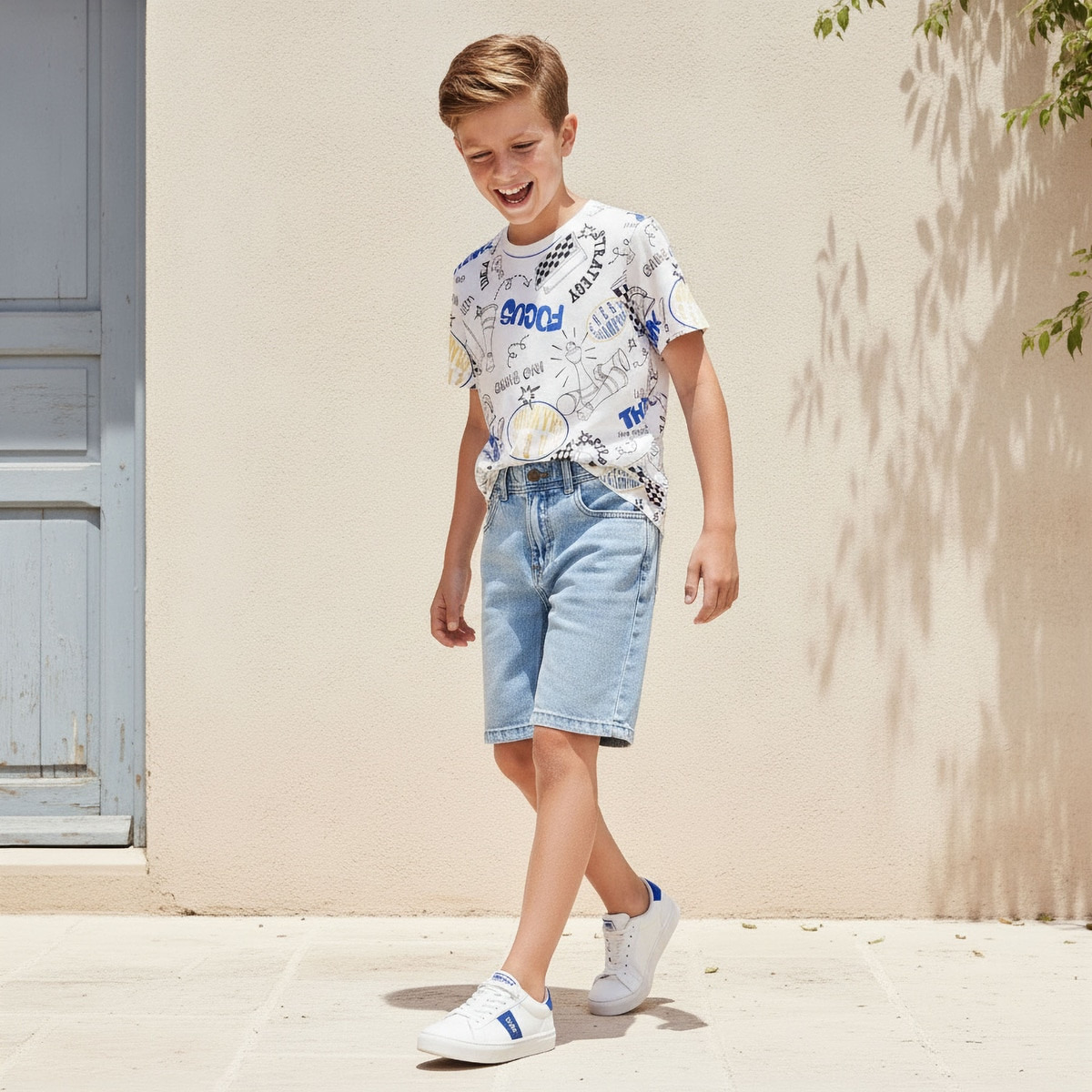 شورت جينز طول الركبة بجيوب وزر على الخصر من  لي كوبر-boys-clothing-bottoms-shorts-image-5