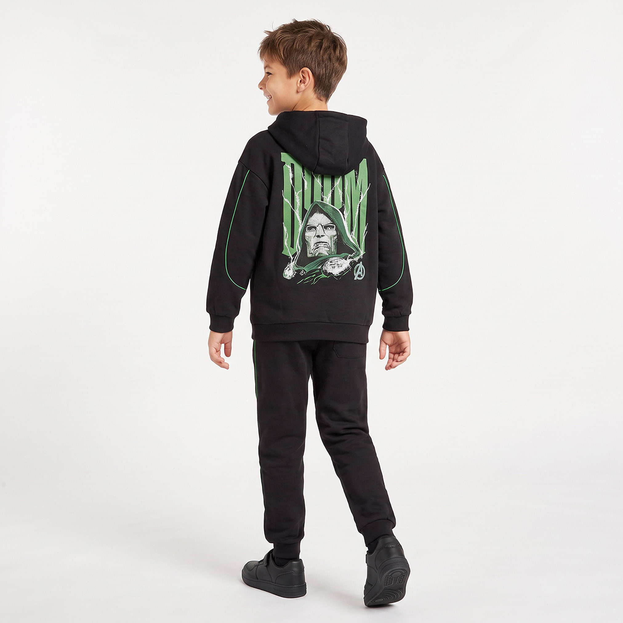 Hooded Long Sleeves Sweatshirt and Joggers Set with Avengers Print-boys-clothing-setsandcoords-image-4