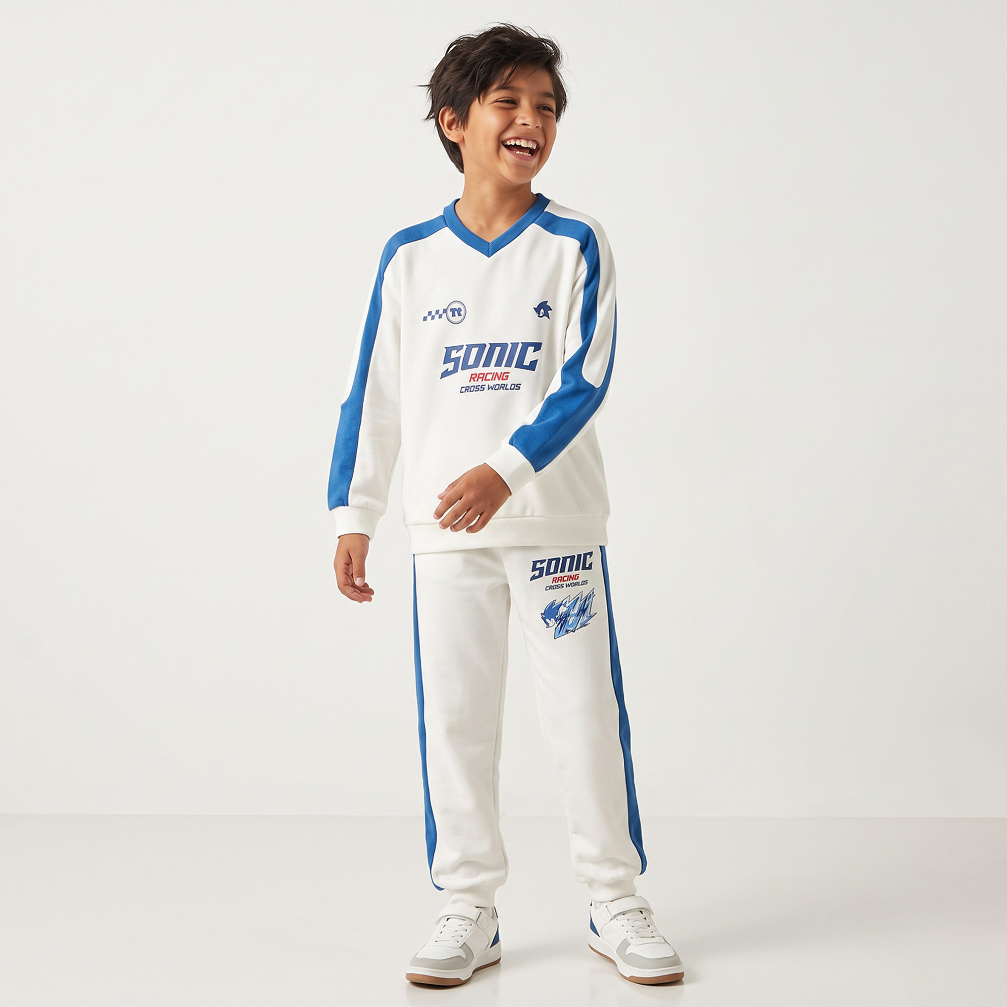 V-Neck Long Sleeves Sweatshirt and Joggers Set with Sonic the Hedgehog Print-boys-clothing-setsandcoords-image-1
