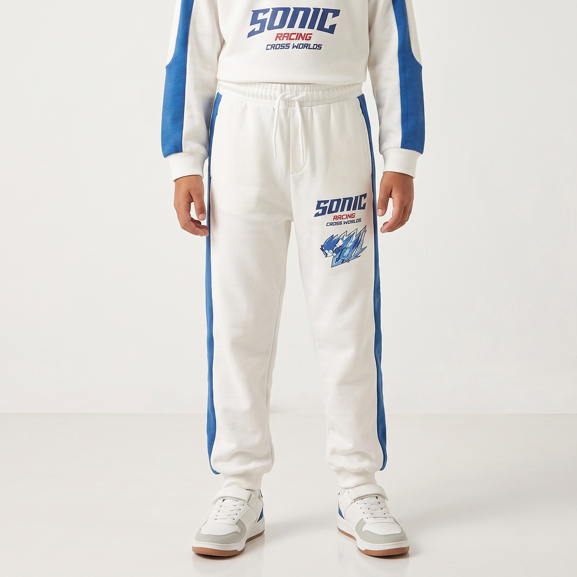 V-Neck Long Sleeves Sweatshirt and Joggers Set with Sonic the Hedgehog Print-boys-clothing-setsandcoords-image-3