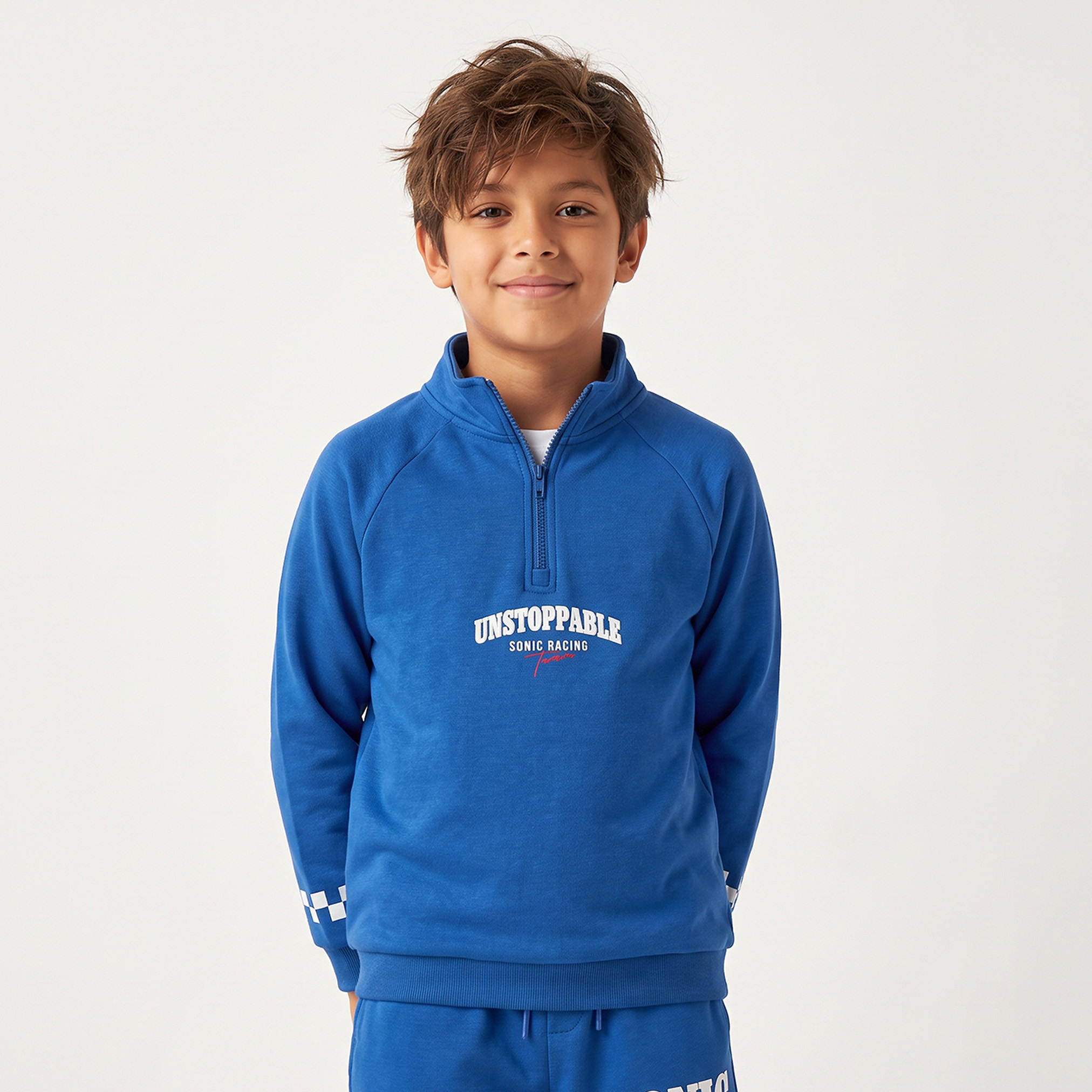 طقم سويت شيرت بياقة عالية وأكمام طويلة وبنطلون جوجر بطبعات-boys-clothing-setsandcoords-image-3