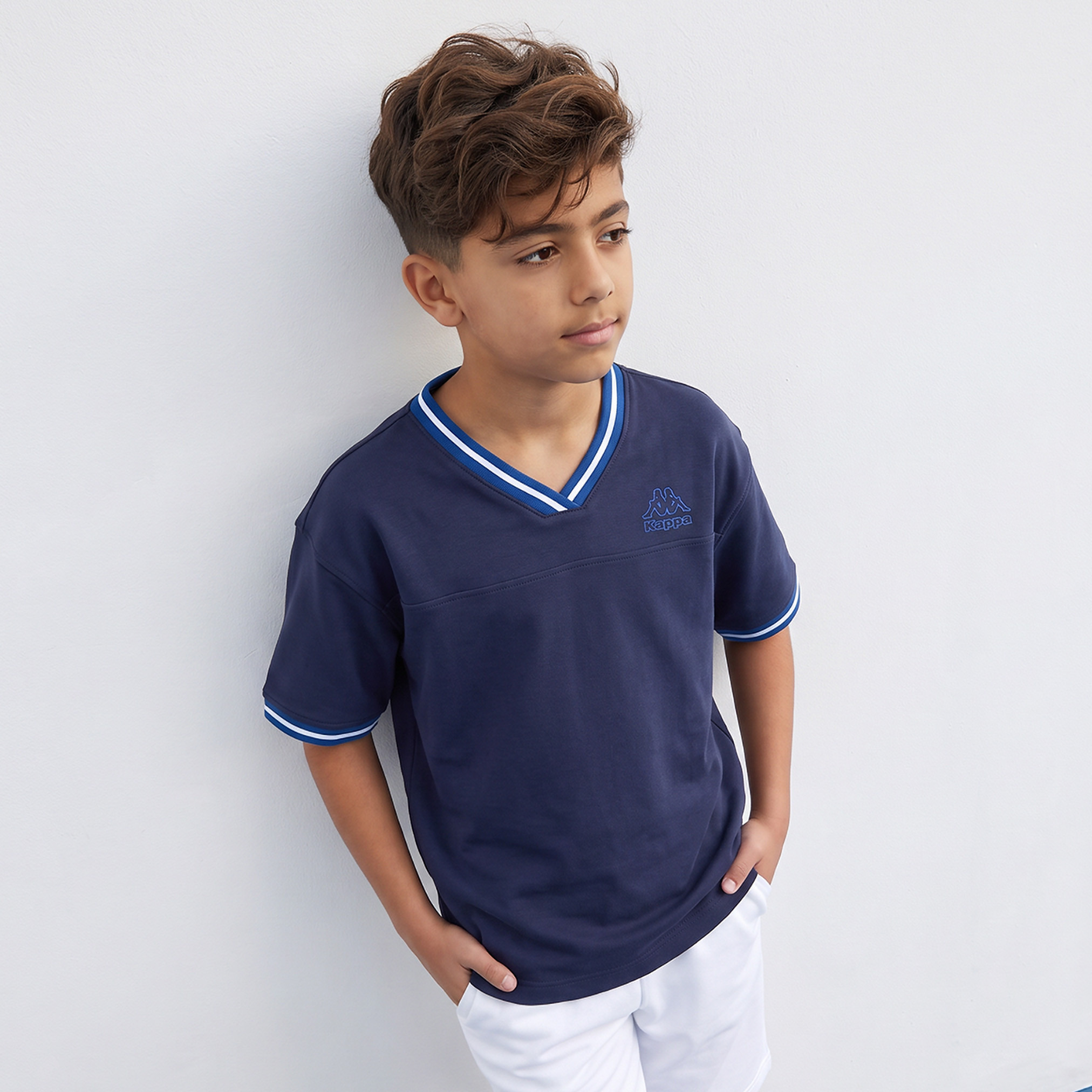 تيشيرت بياقة V وأكمام قصيرة وطبعات شعار من كابا-boys-clothing-tshirtsandpolos-image-1