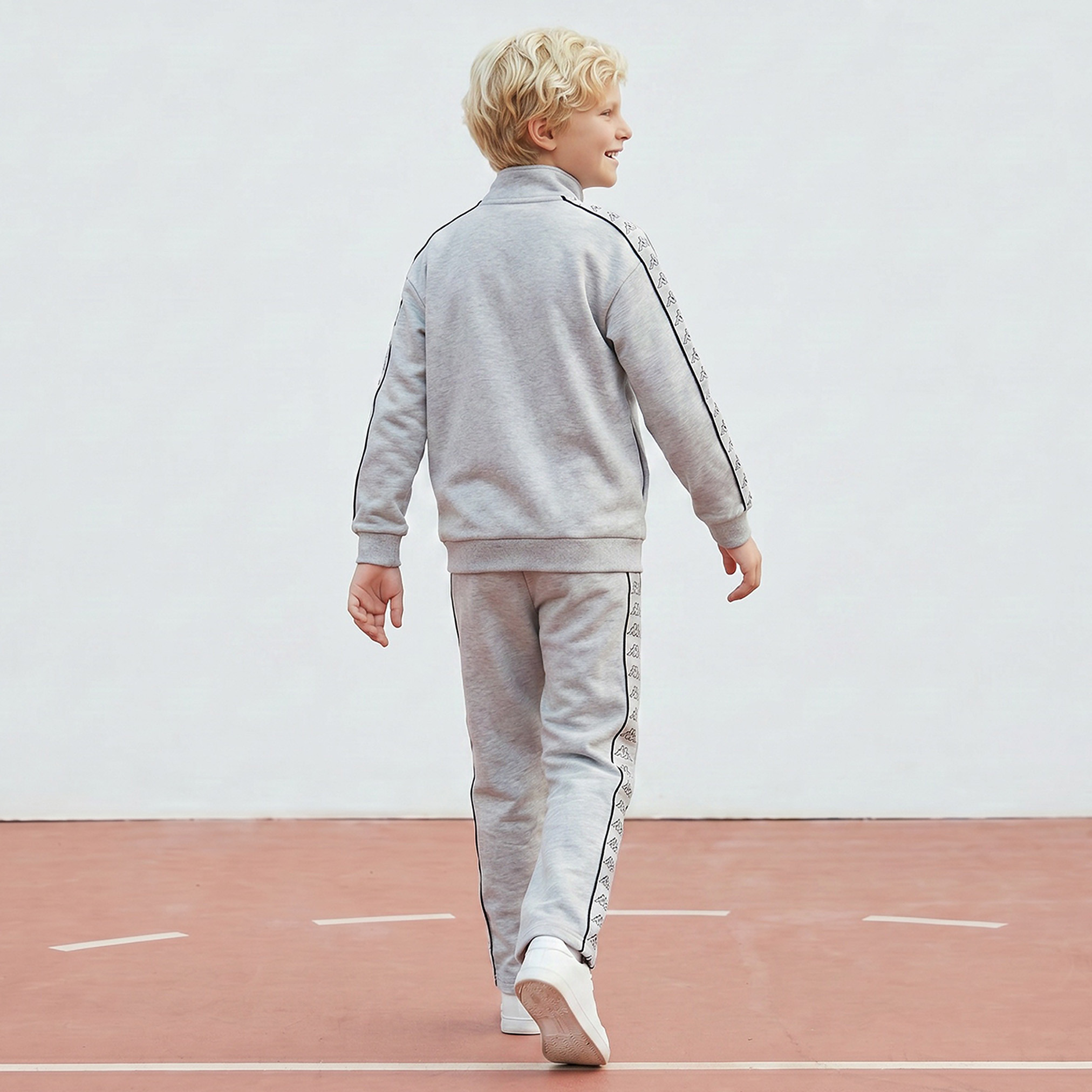 طقم جاكيت برقبة عالية وأكمام طويلة مع بنطلون رياضي بسحاب إغلاق من كابا-boys-clothing-setsandcoords-image-4