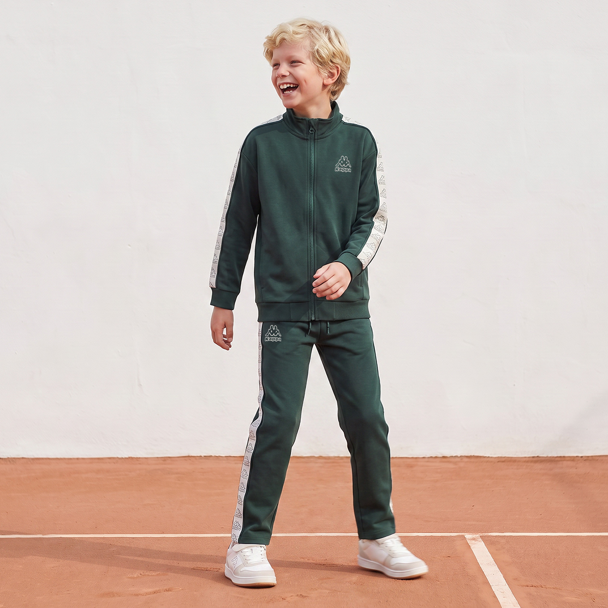 طقم جاكيت وبنطلون بياقة عالية وأكمام طويلة بتفاصيل شريط شعار من كابا-boys-clothing-setsandcoords-image-7