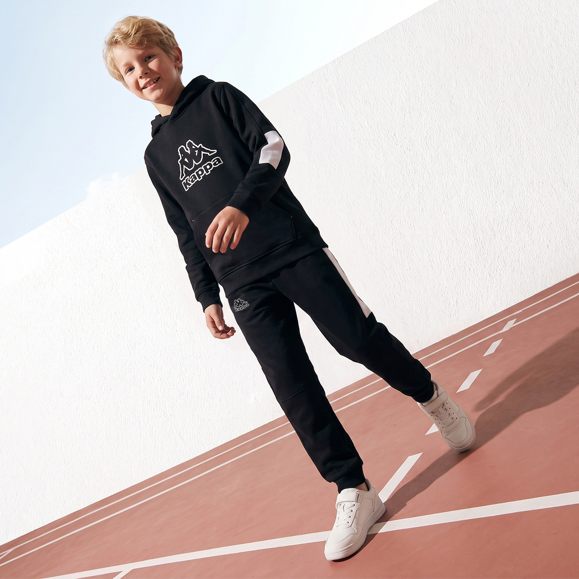 طقم سويتشيرت بقبعة وأكمام طويلة وبنطلون رياضي بطبعات شعار من كابا-boys-clothing-setsandcoords-image-7