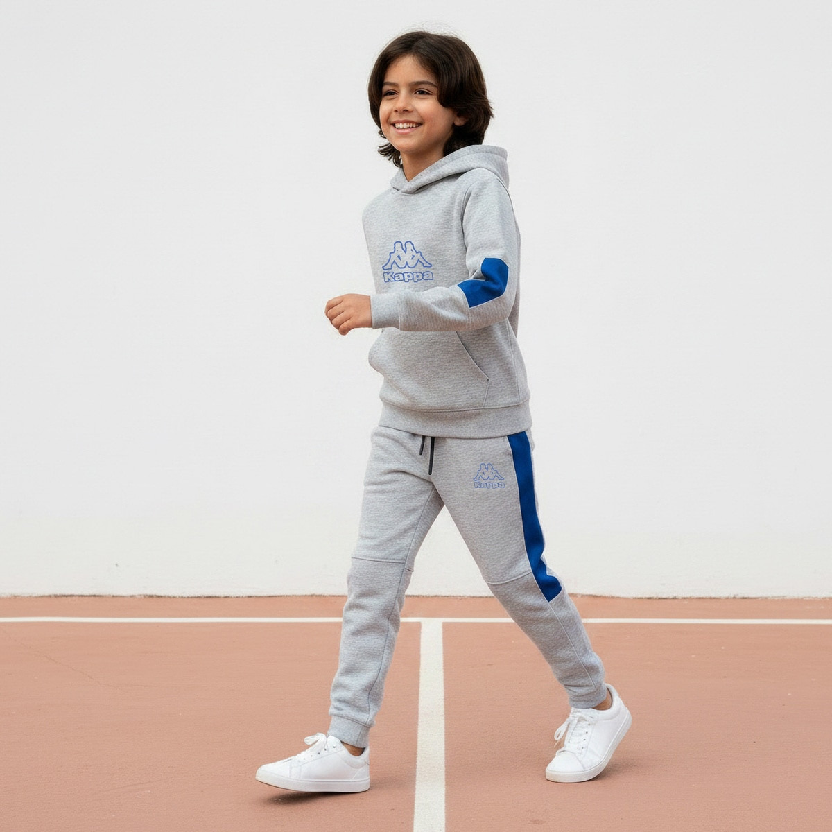 طقم سويتشيرت بقبعة وأكمام طويلة وبنطلون رياضي بطبعات شعار من كابا-boys-clothing-setsandcoords-image-7