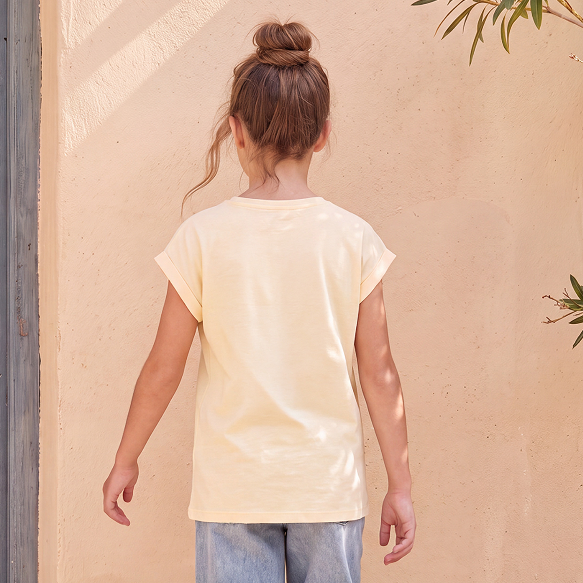 تيشيرت بياقة ضيقة وأكمام قصيرة وطبعات جرافيك من جونيورز-girls-clothing-tshirts-image-3