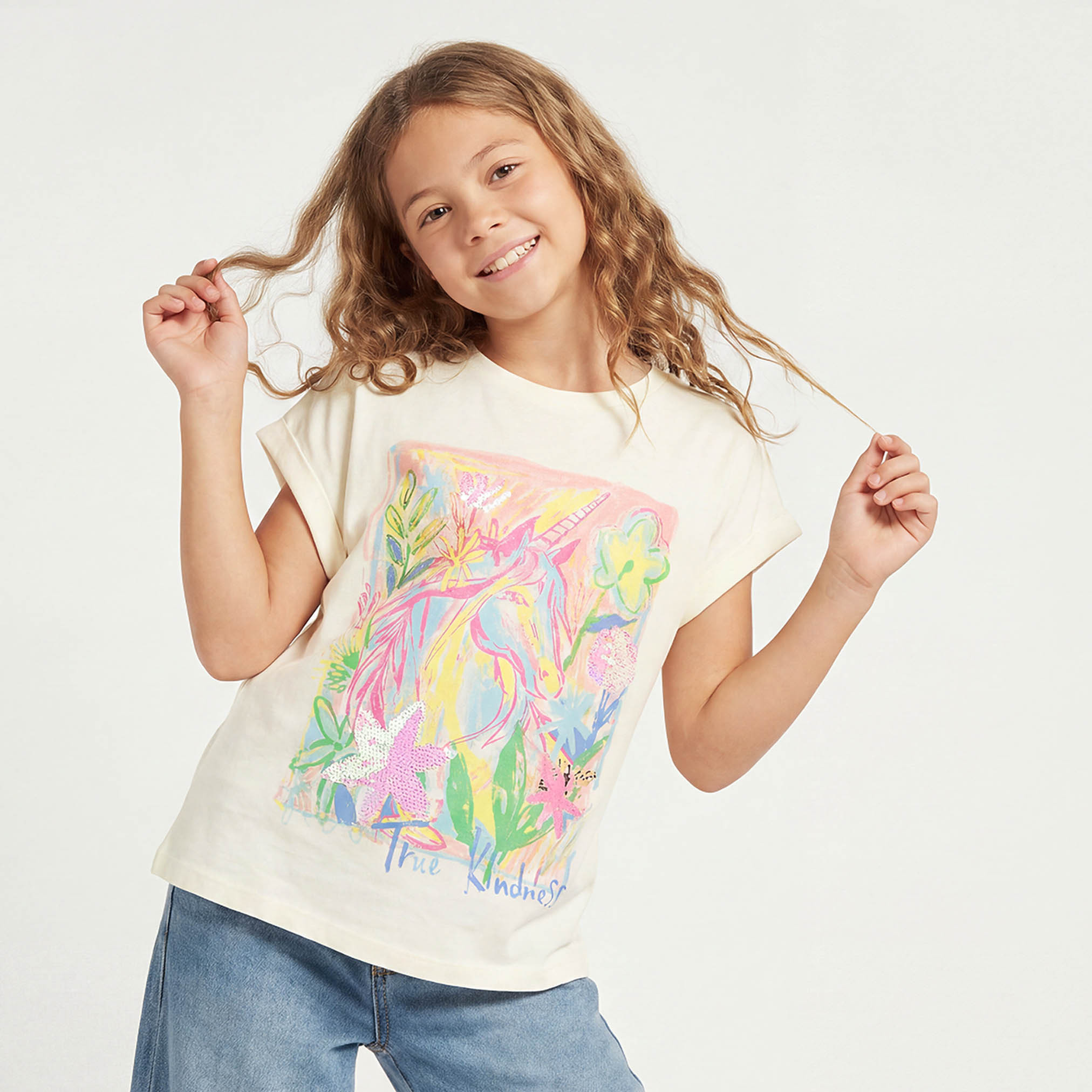 تيشيرت برقبة ضيقة وأكمام قصيرة طبعات من جونيورز-girls-clothing-tshirts-image-1