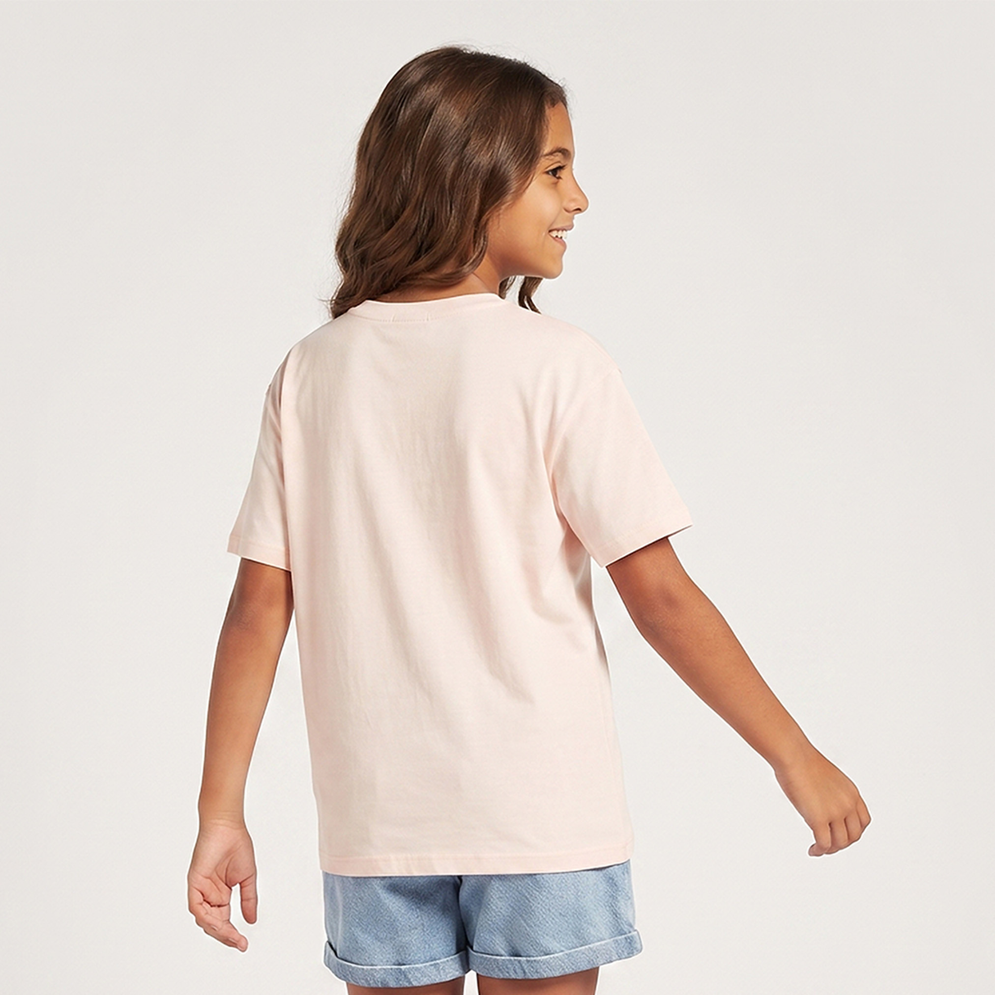 تيشيرت بياقة ضيقة وأكمام قصيرة وطبعات جرافيك من جونيورز-girls-clothing-tshirts-image-3
