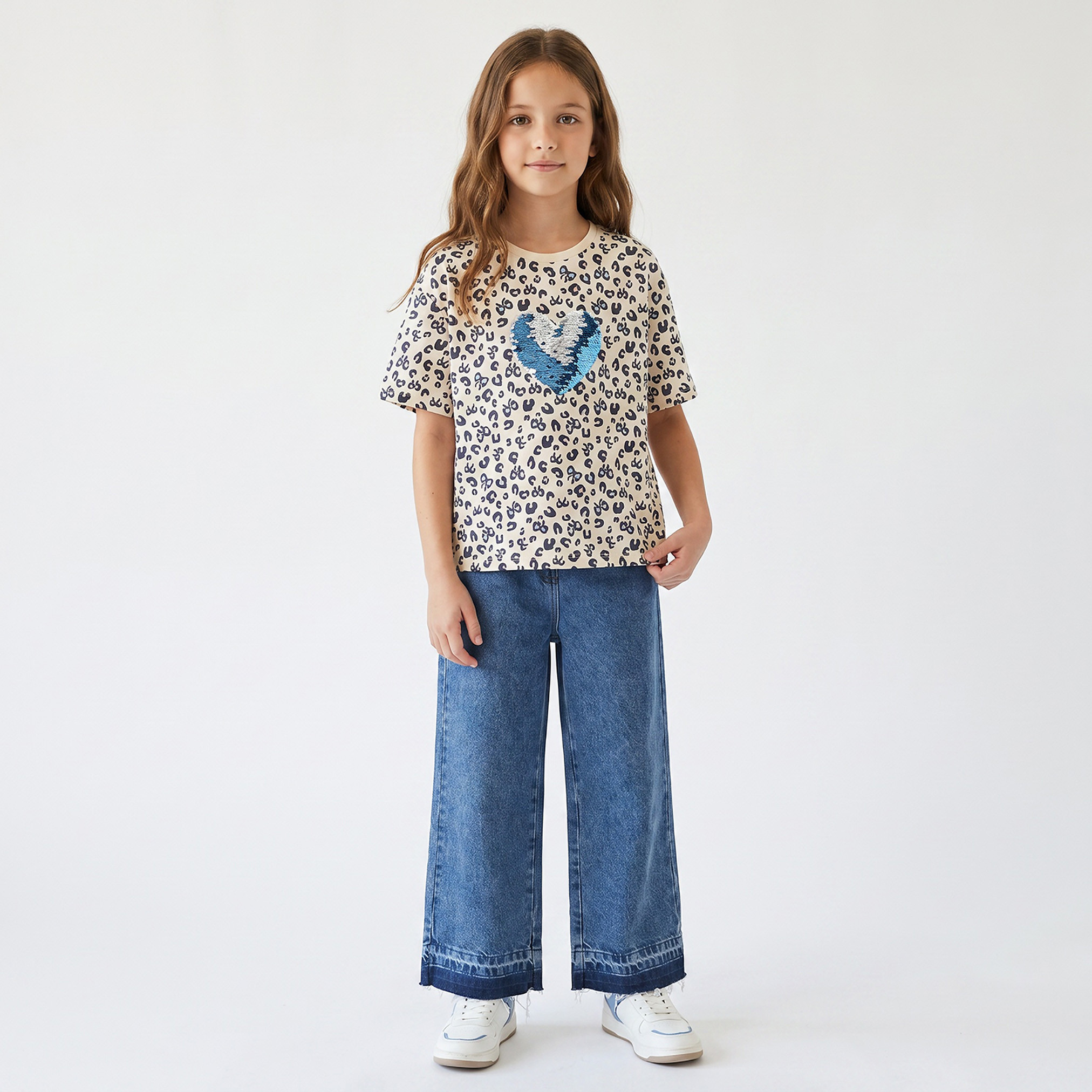 Juniors Crew Neck Short Sleeves T-shirt with Butterfly Print-girls-clothing-tshirts-image-2