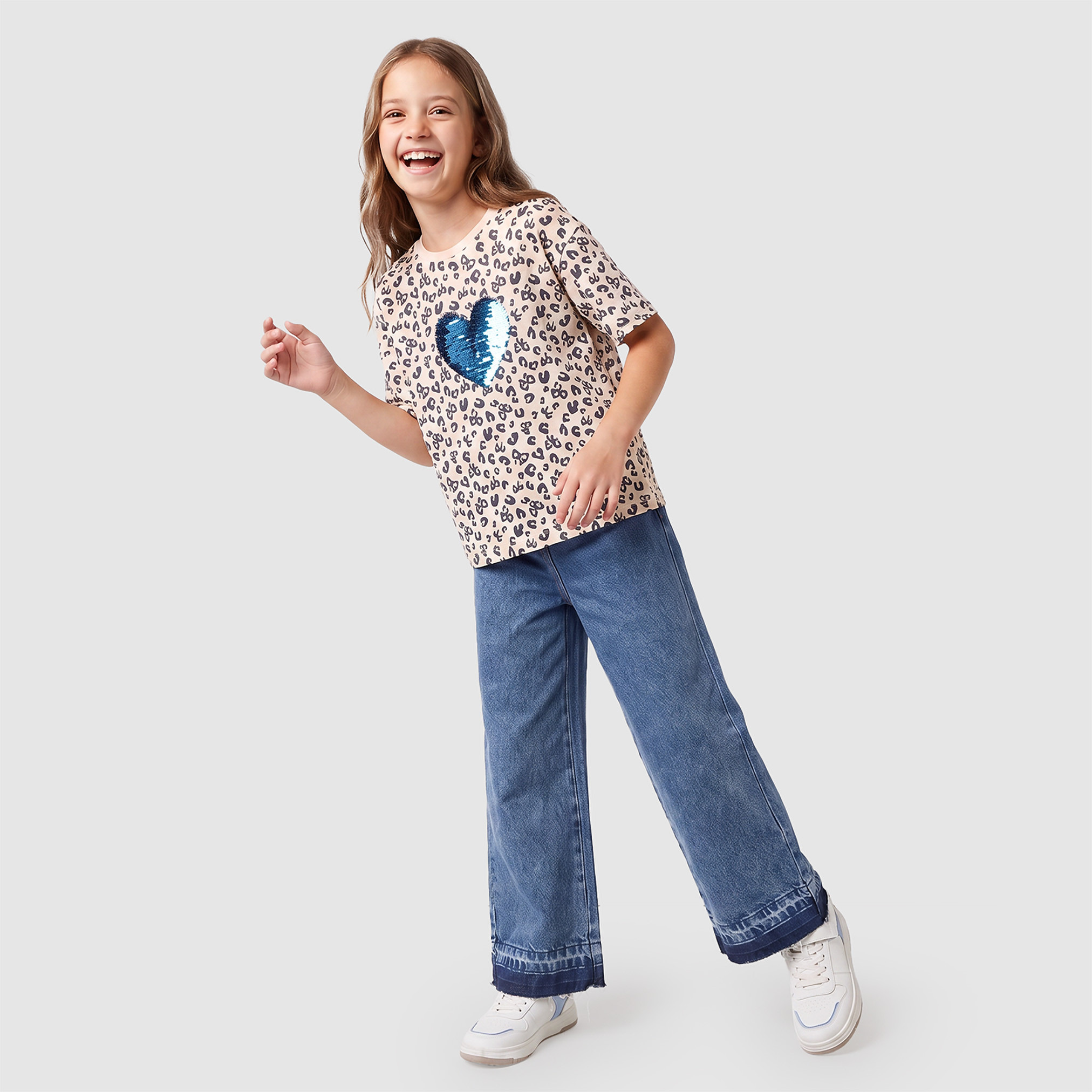 Juniors Crew Neck Short Sleeves T-shirt with Butterfly Print-girls-clothing-tshirts-image-5