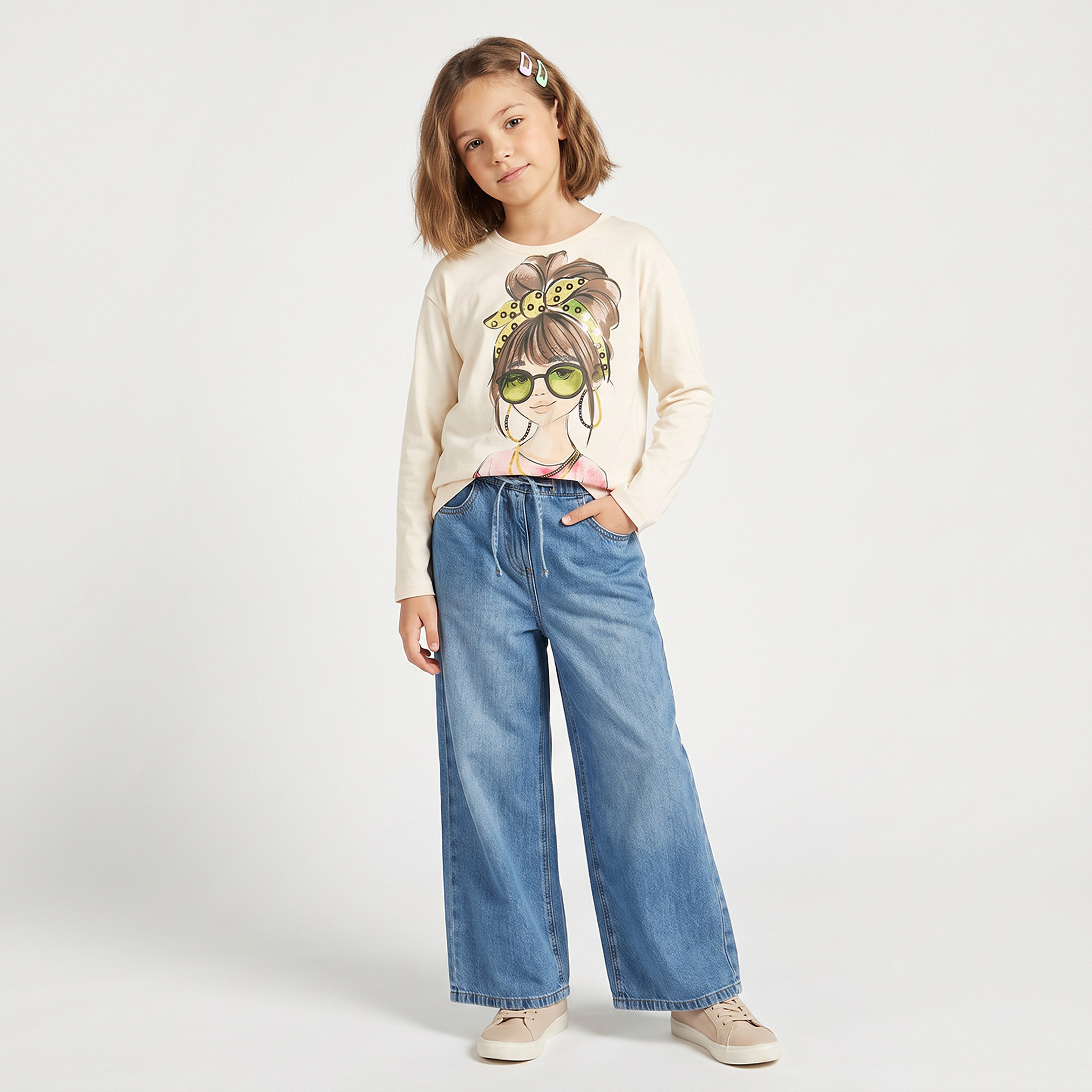 Juniors Crew Neck Long Sleeves T-shirt with Illustrated Print-girls-clothing-tshirts-image-2