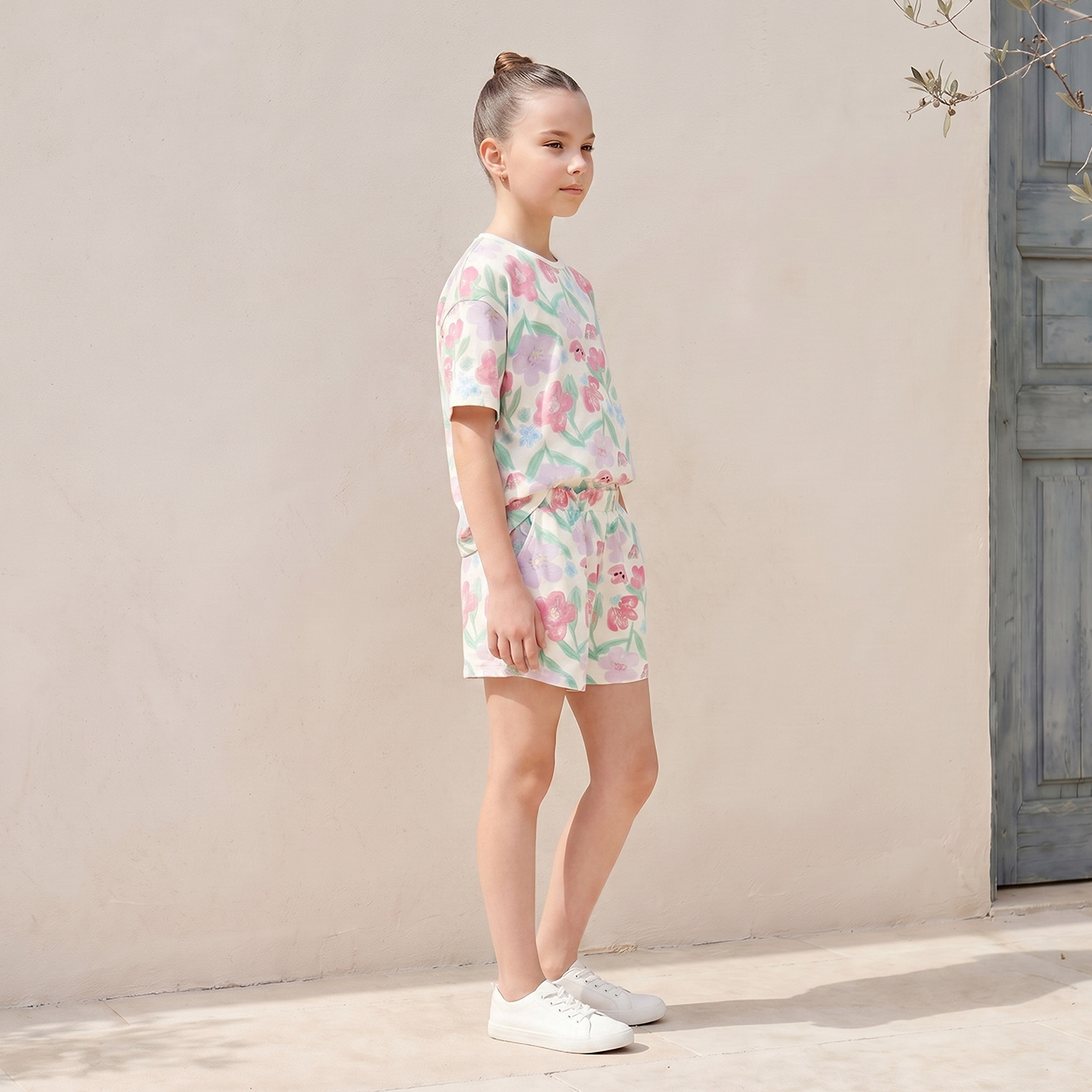 شورت فوق الركبة وخصر مطاطي وطبعات زهرية من جونيورز-girls-clothing-bottoms-shorts-image-6
