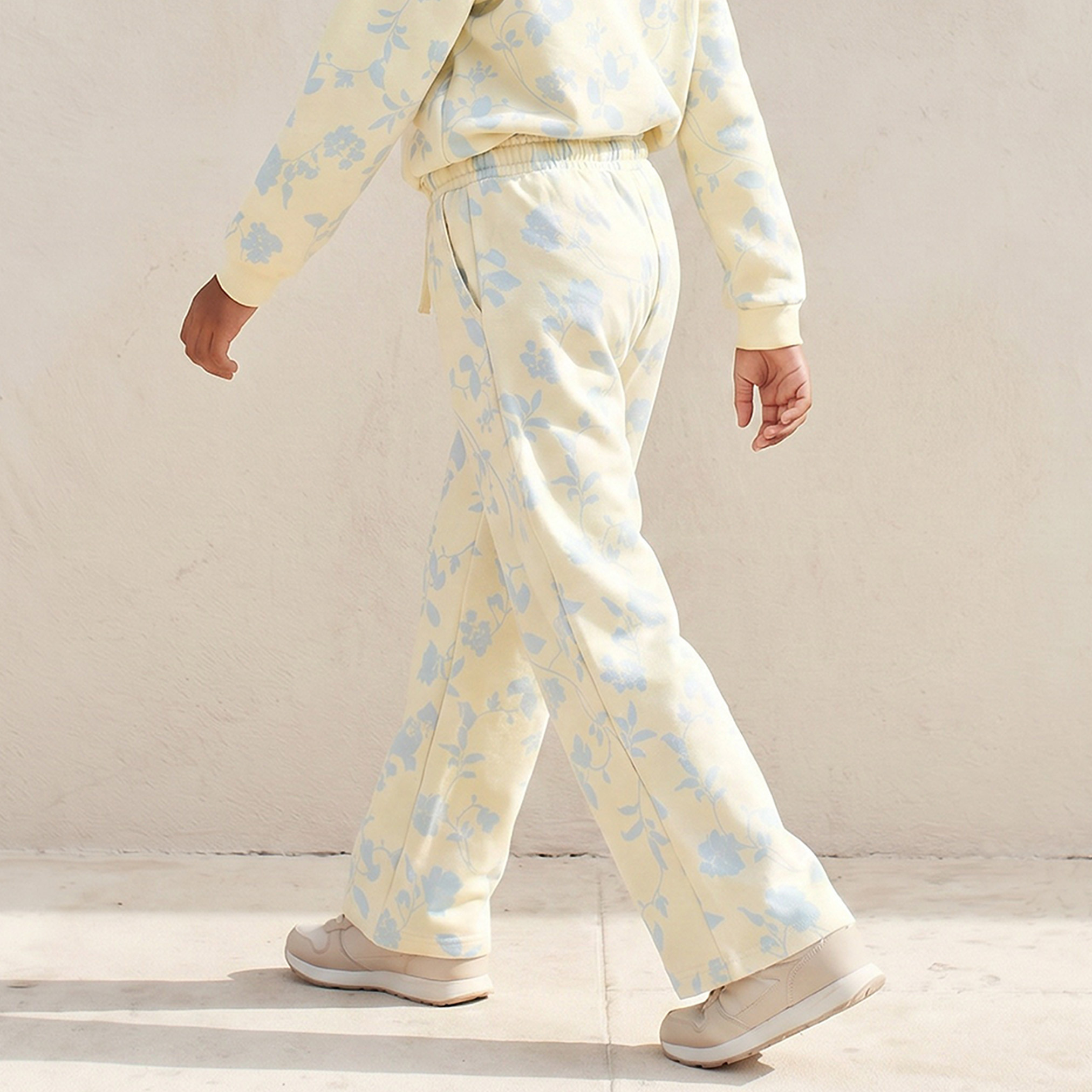 بنطلون رياضي بخصر مطاطي وطبعة زهور من جونيورز-girls-clothing-bottoms-joggersandtrackpants-image-3