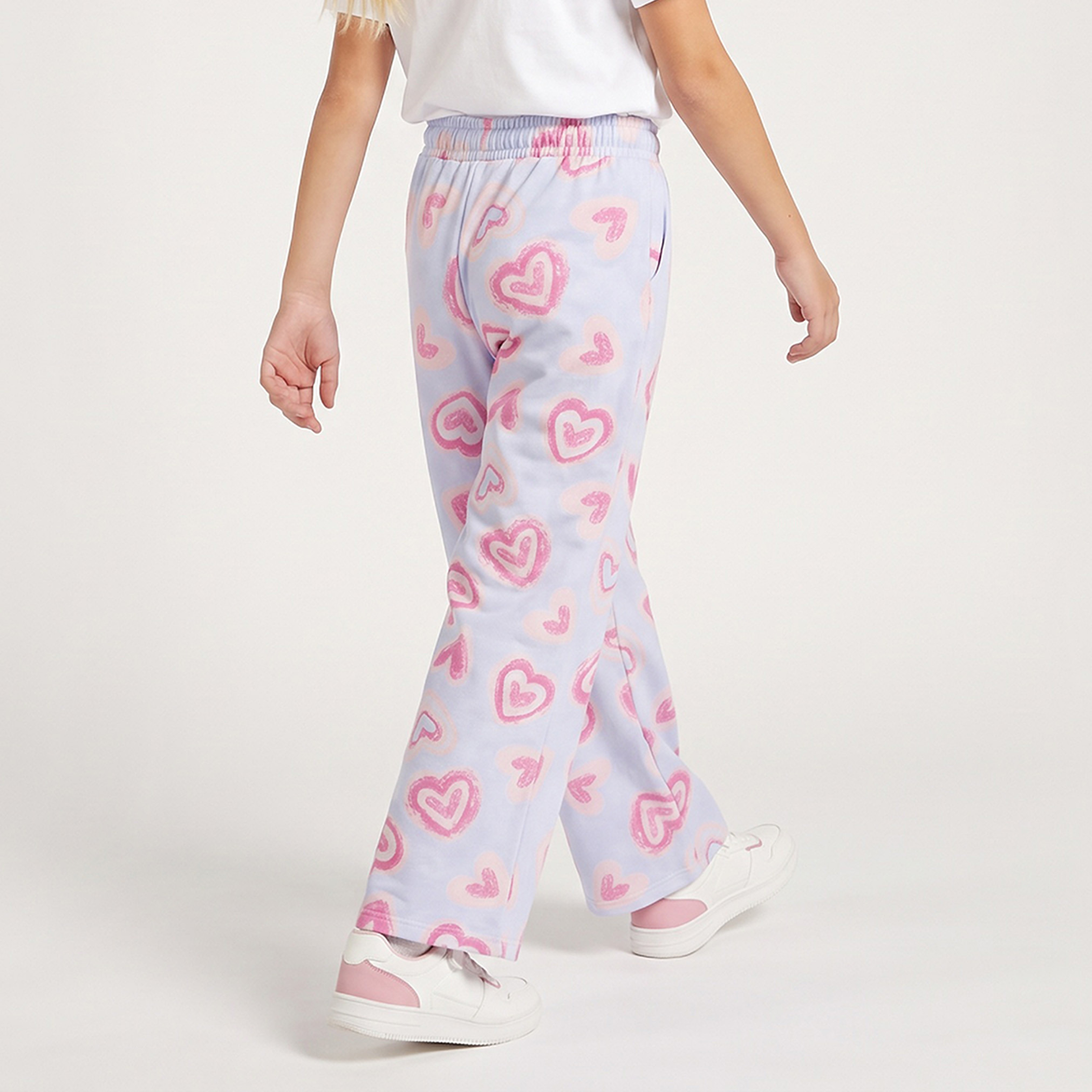 بنطلون رياضي برباط إغلاق وطبعات قلوب من جونيورز-girls-clothing-bottoms-joggersandtrackpants-image-3