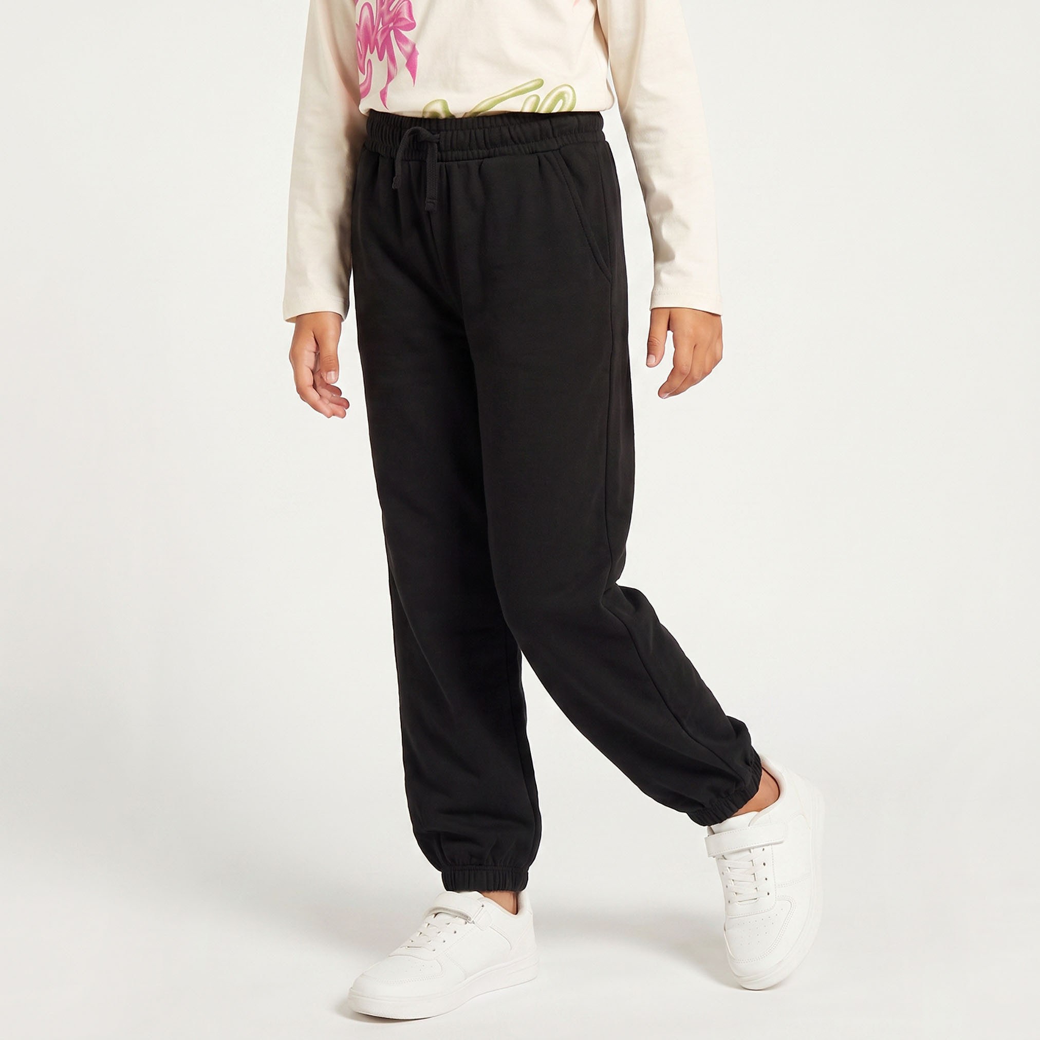 بنطلون رياضي للأطفال بخصر برباط وجيب من جونيورز-girls-clothing-bottoms-joggersandtrackpants-image-1