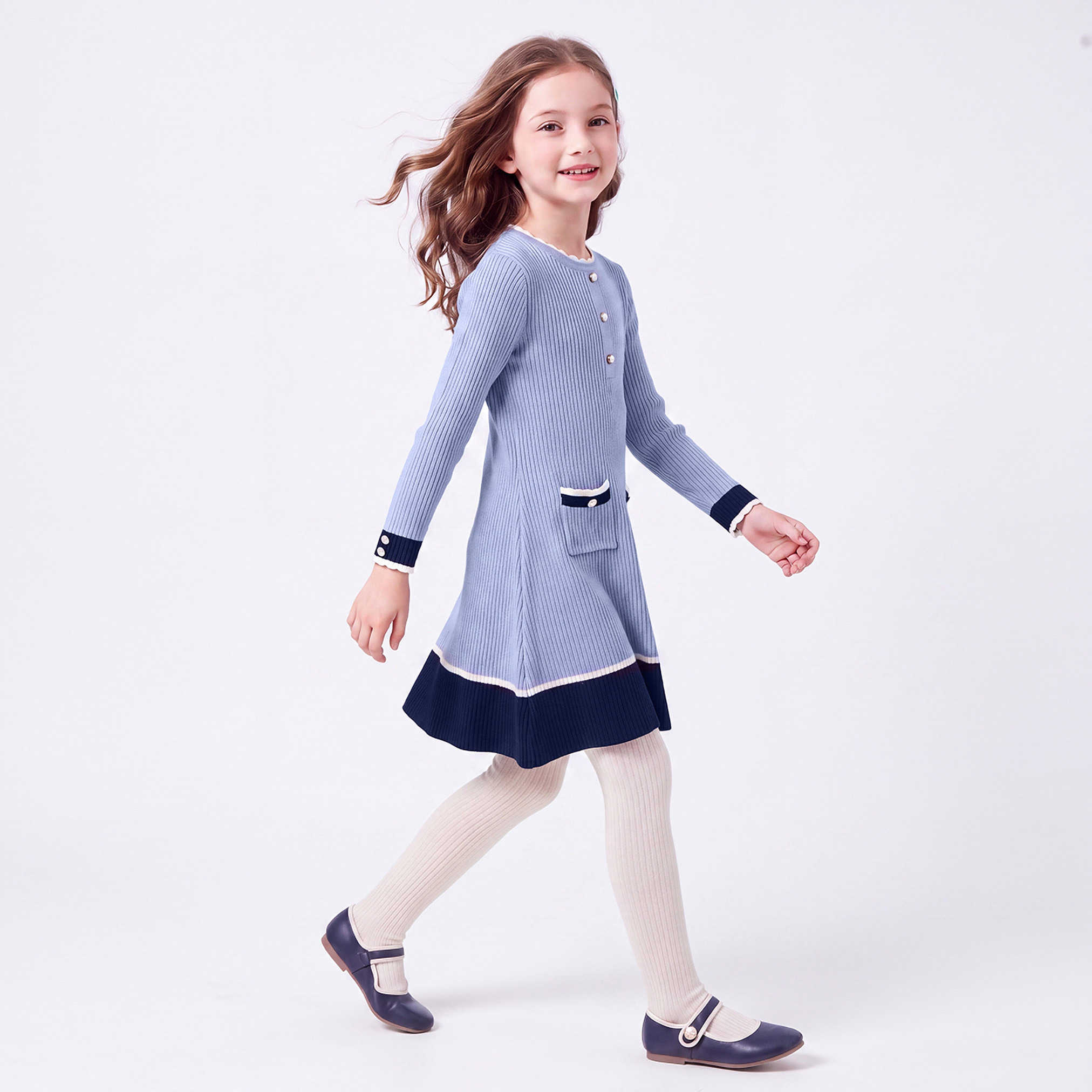 فستان إيه لاين طول الركبة بأكمام طويلة وبياقة مستديرة مع جوارب من جونيورز-girls-clothing-dressesandjumpsuits-image-4