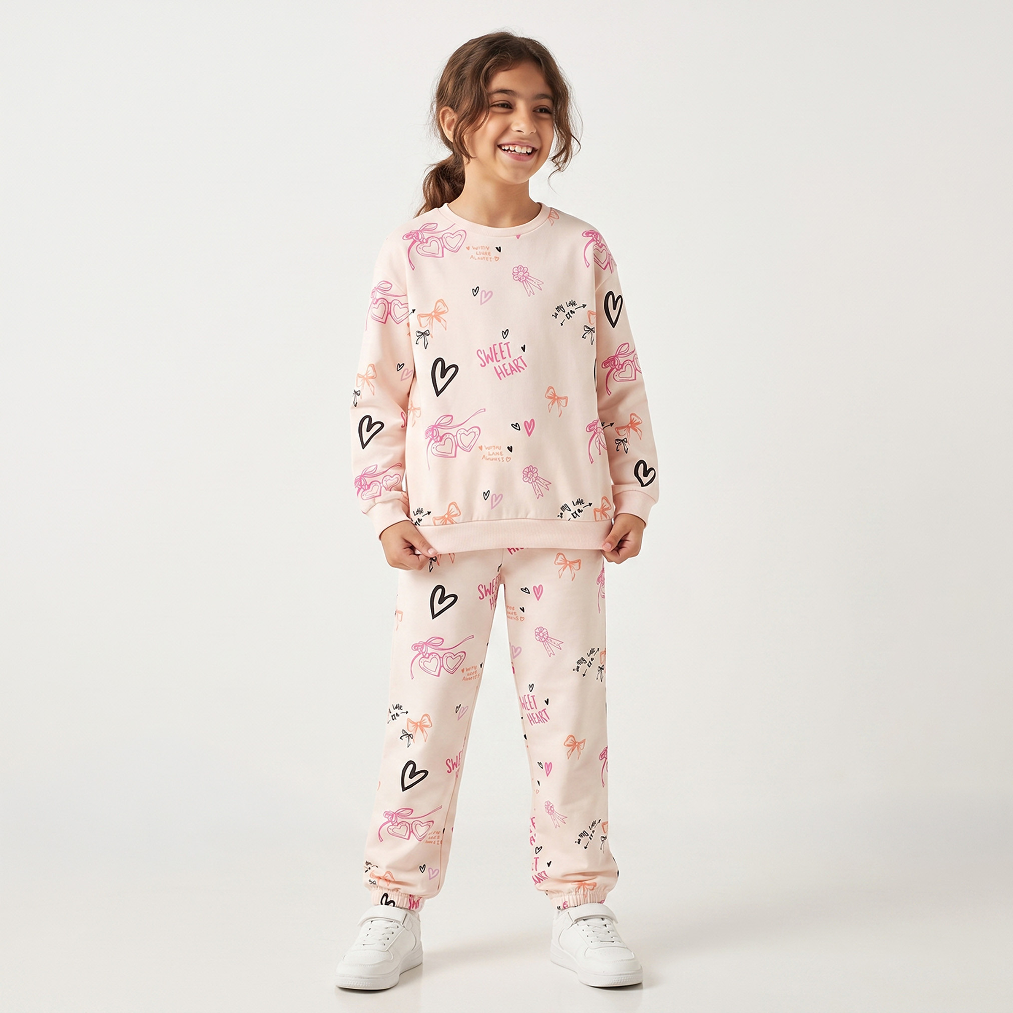 سويت شيرت بأكمام طويلة وطبعات قلب من جونيورز-girls-clothing-sweatshirts-image-3