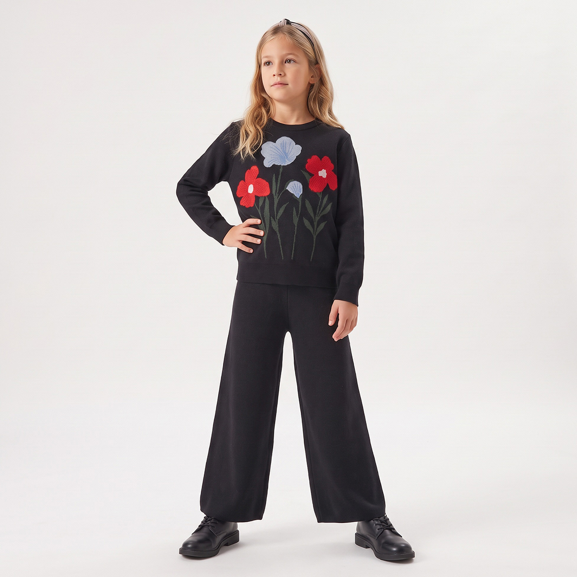 Juniors Crew Neck Long Sleeves Sweater and Pants Set with Floral Embroidery-girls-clothing-setsandcoords-image-5