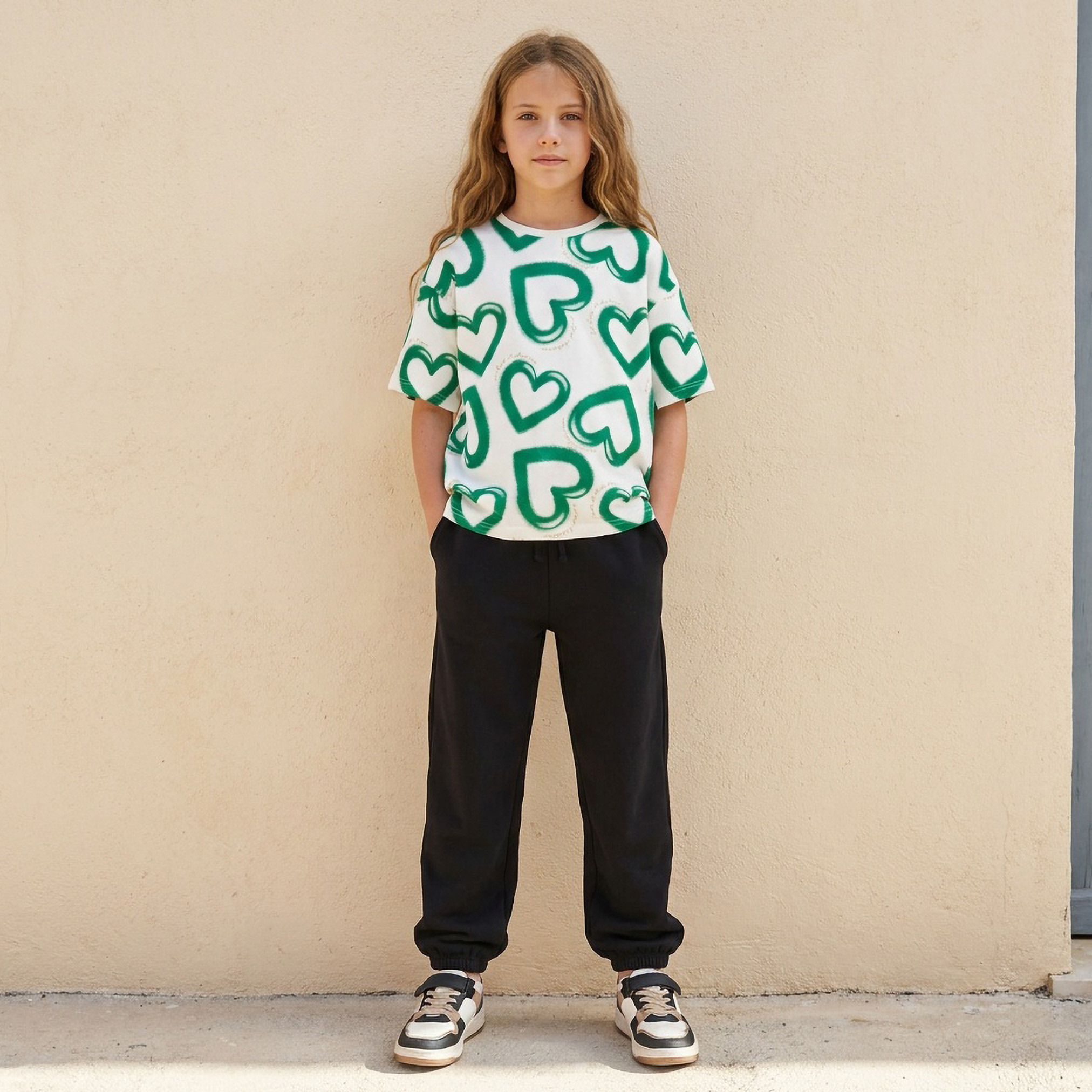 تيشيرت بياقة ضيقة وأكمام قصيرة وطبعات من جونيورز-girls-clothing-tshirts-image-4