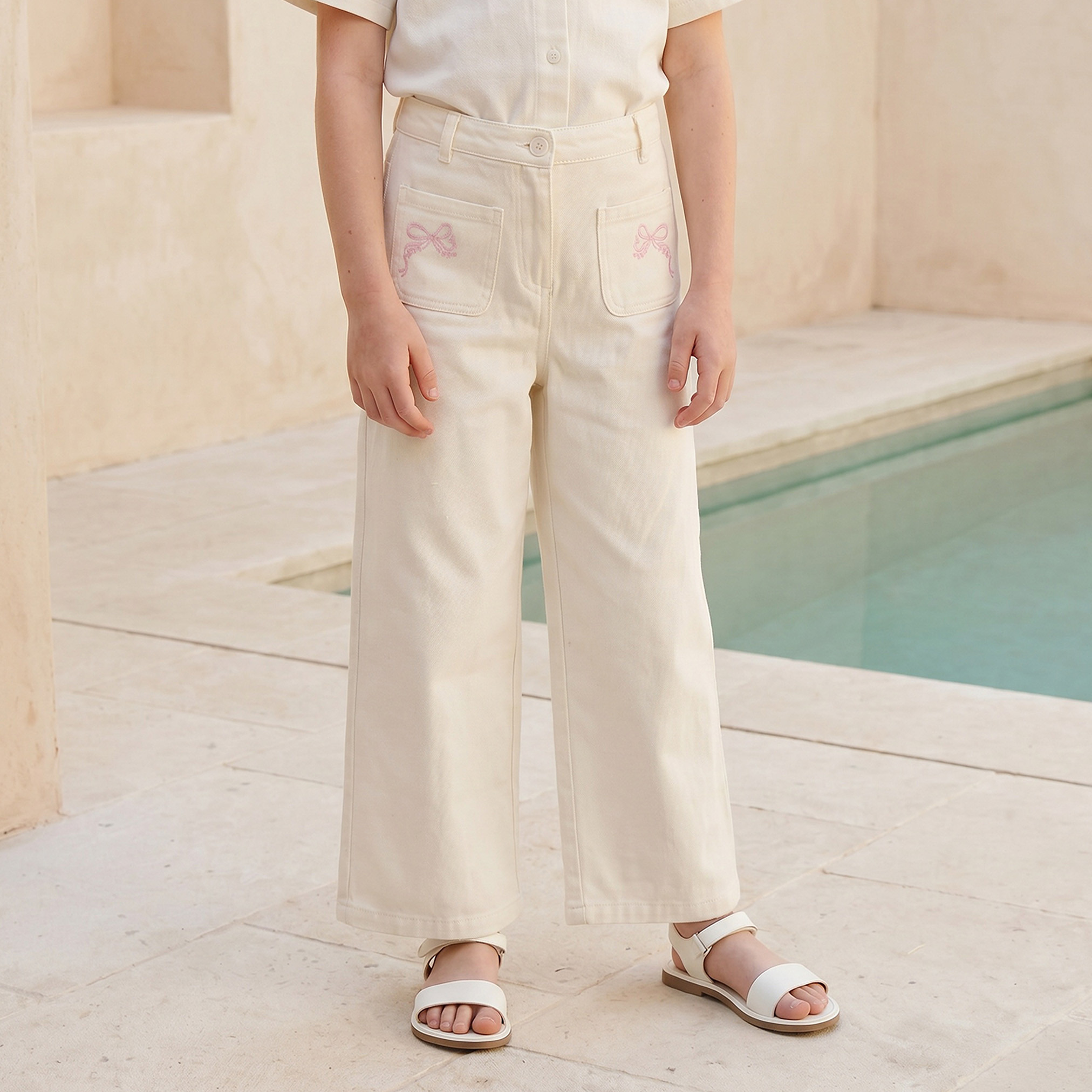 Juniors Peter Pan Collar Short Sleeves Shirt and Pants Set with Bow Embroidery-girls-clothing-setsandcoords-image-3