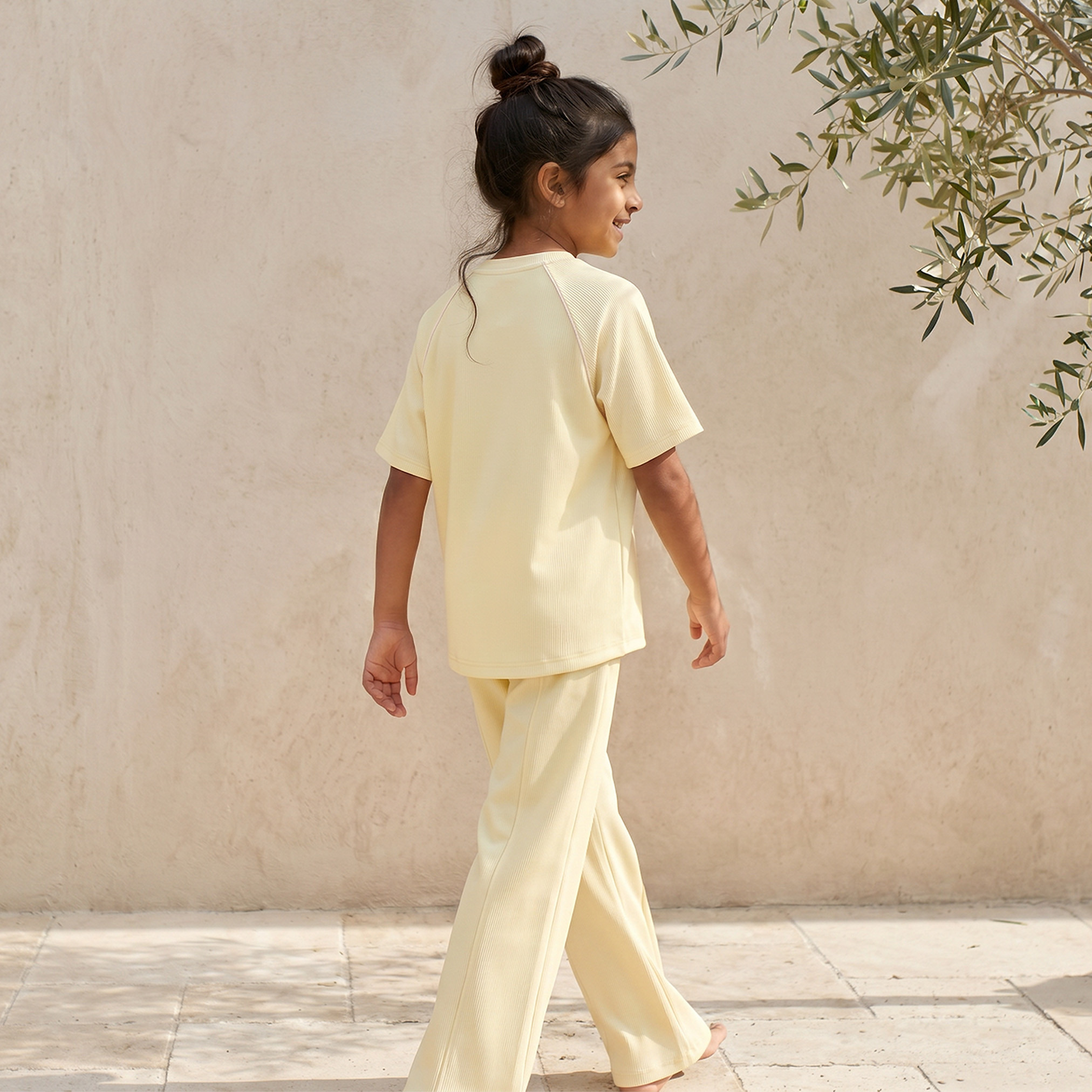 Juniors Round Neck Short Sleeves T-shirt and Wide Leg Pants Set with Ribbed Design-girls-clothing-setsandcoords-image-4