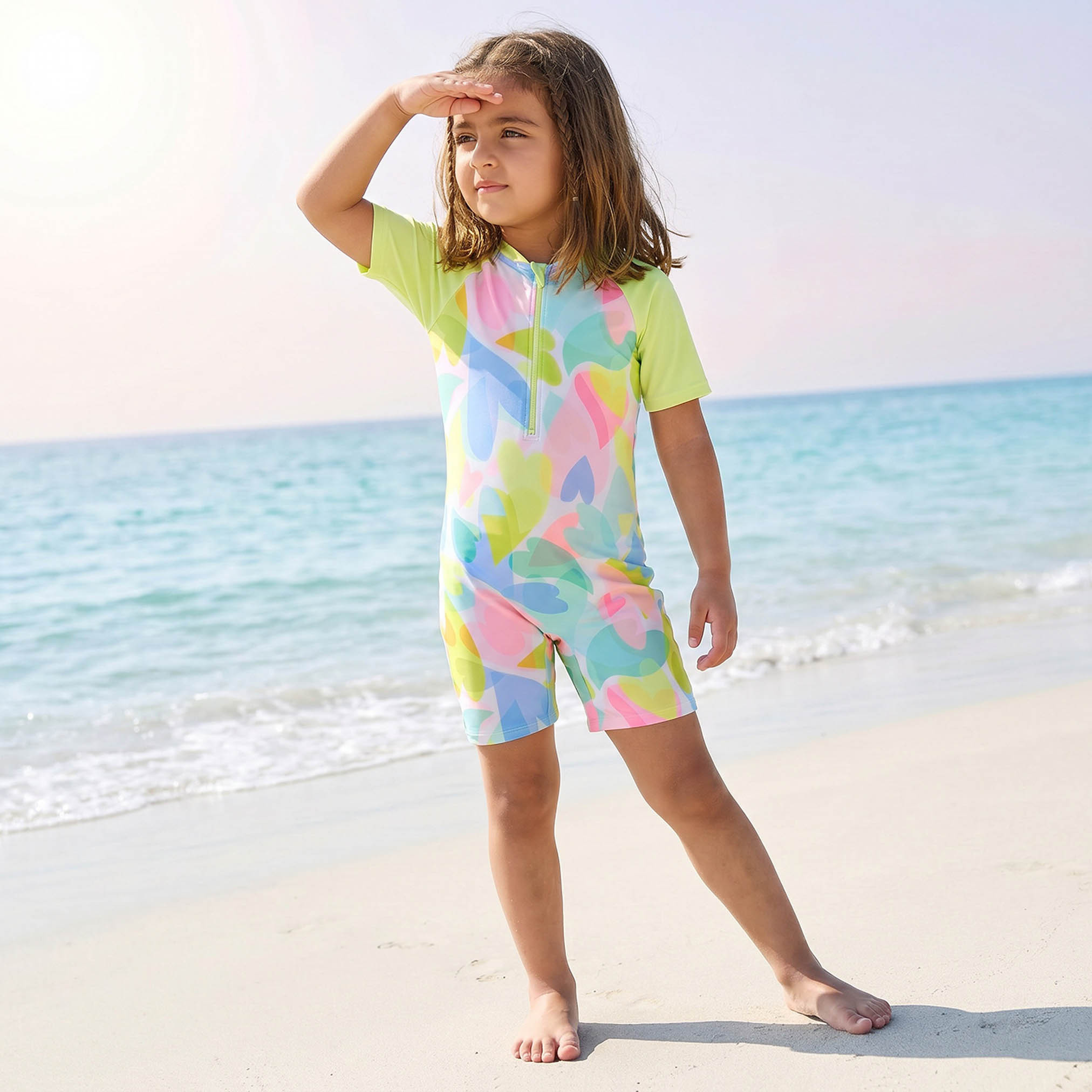 بدلة سباحة بطبعات تجريدية للبنات من جونيورز-girls-clothing-sportswear-swimwear-image-4