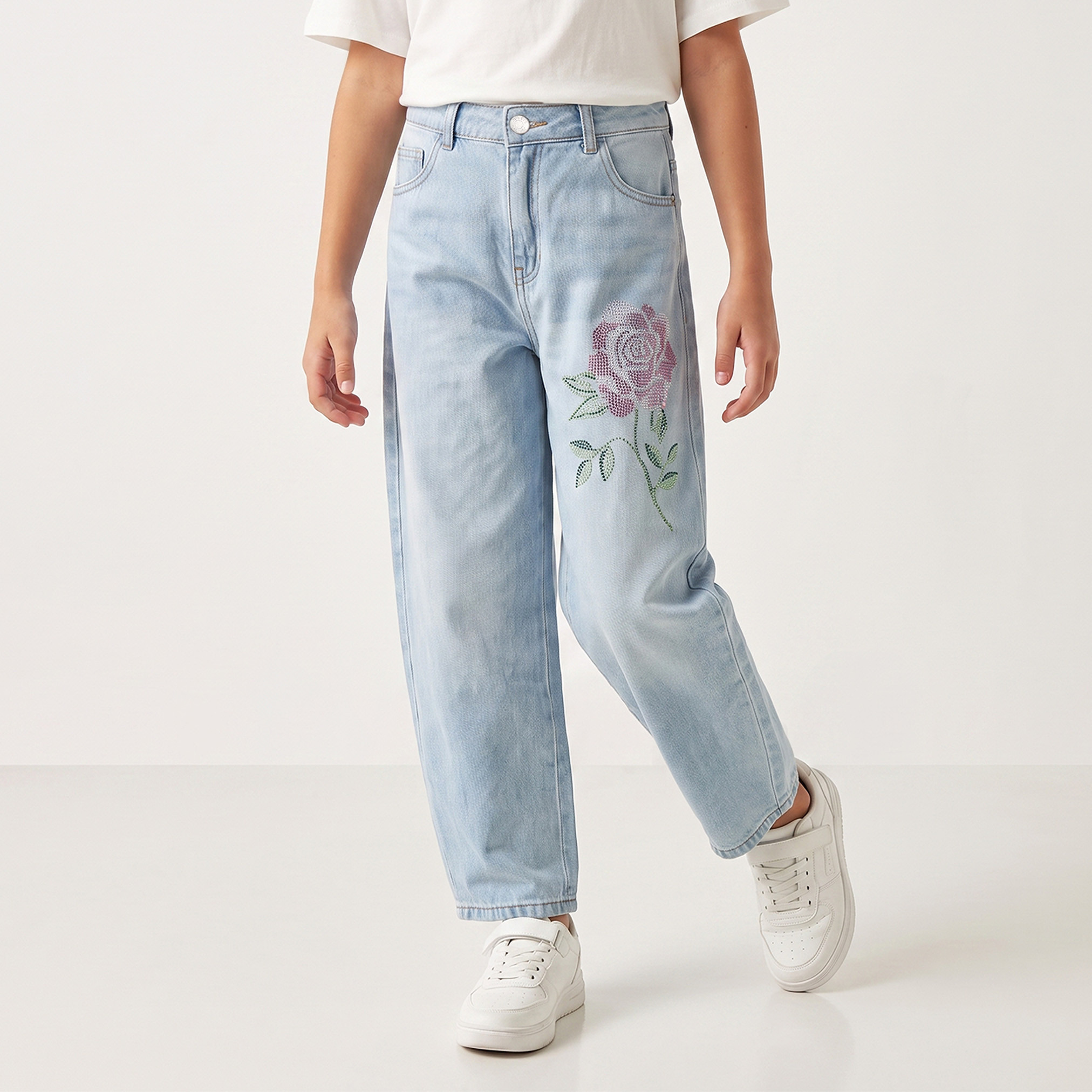 بنطلون جينز مغسول بقصة واسعة وتزيينات زهرة من جونيورز-girls-clothing-bottoms-jeansandjeggings-image-1