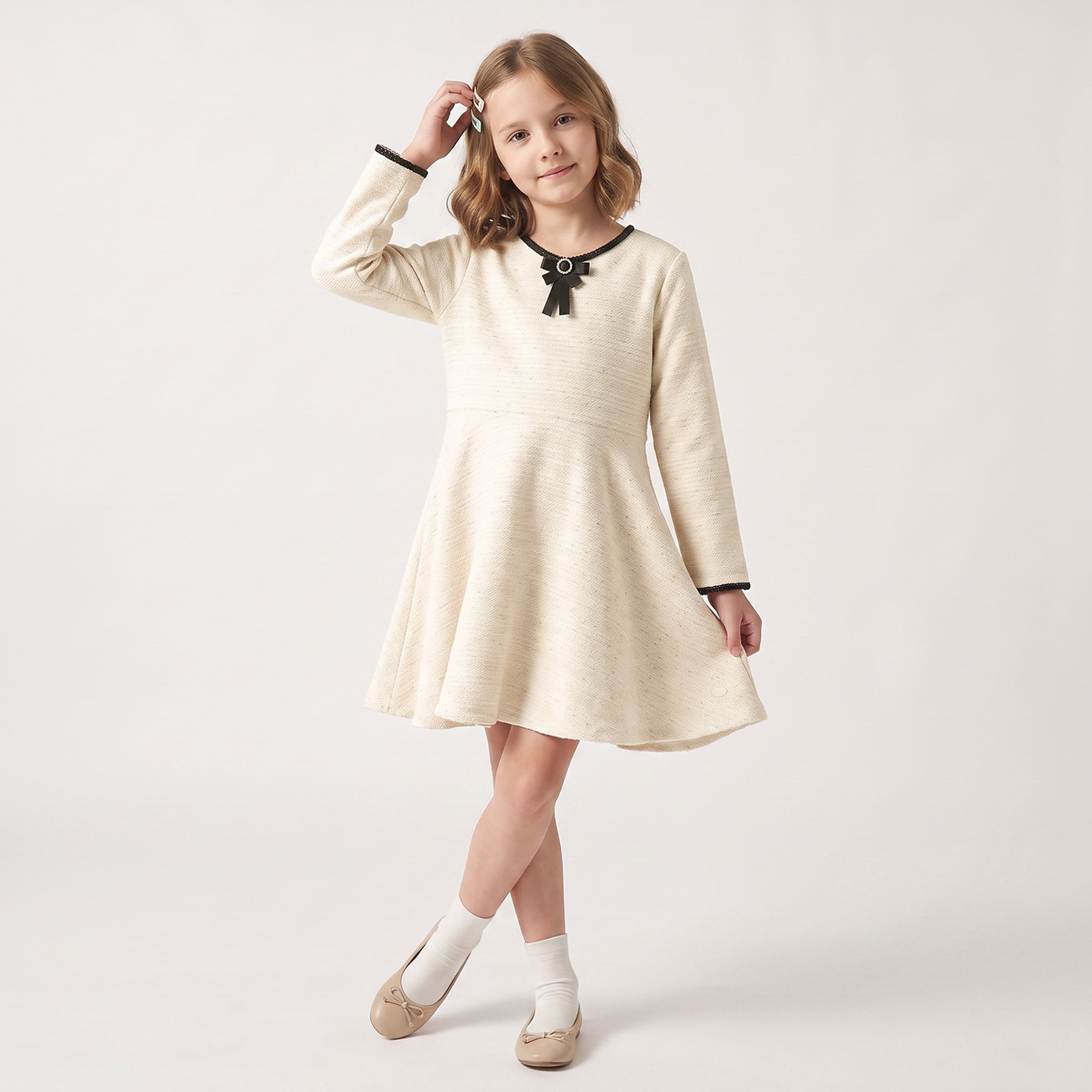 فستان سكيتر طول الركبة بأكمام طويلة وياقة V وفيونكة من إليجو-girls-clothing-dressesandjumpsuits-image-4