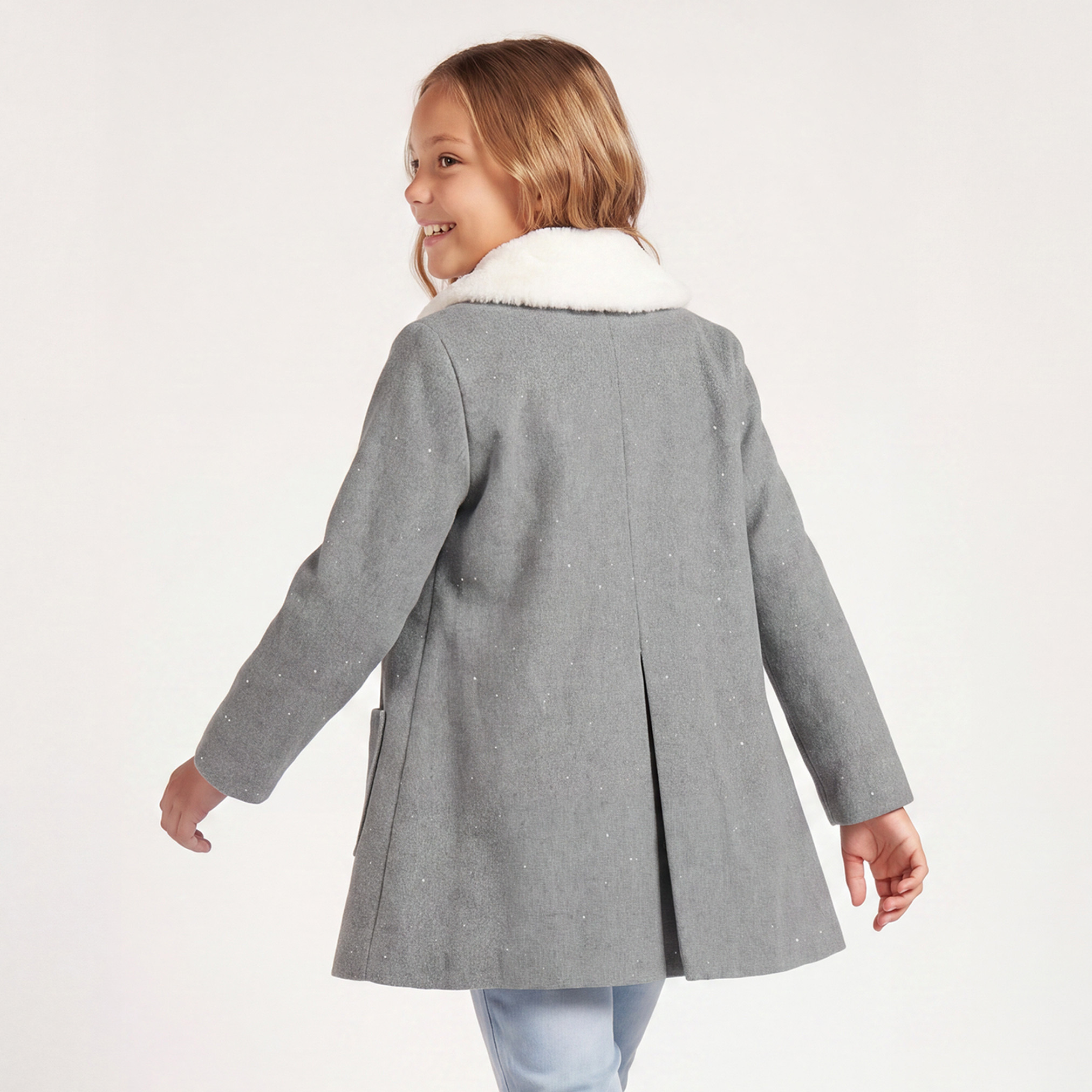 جاكيت من الفرو الصناعي بأكمام طويلة من إليجو-girls-clothing-winterwear-jacketsandcoats-image-3
