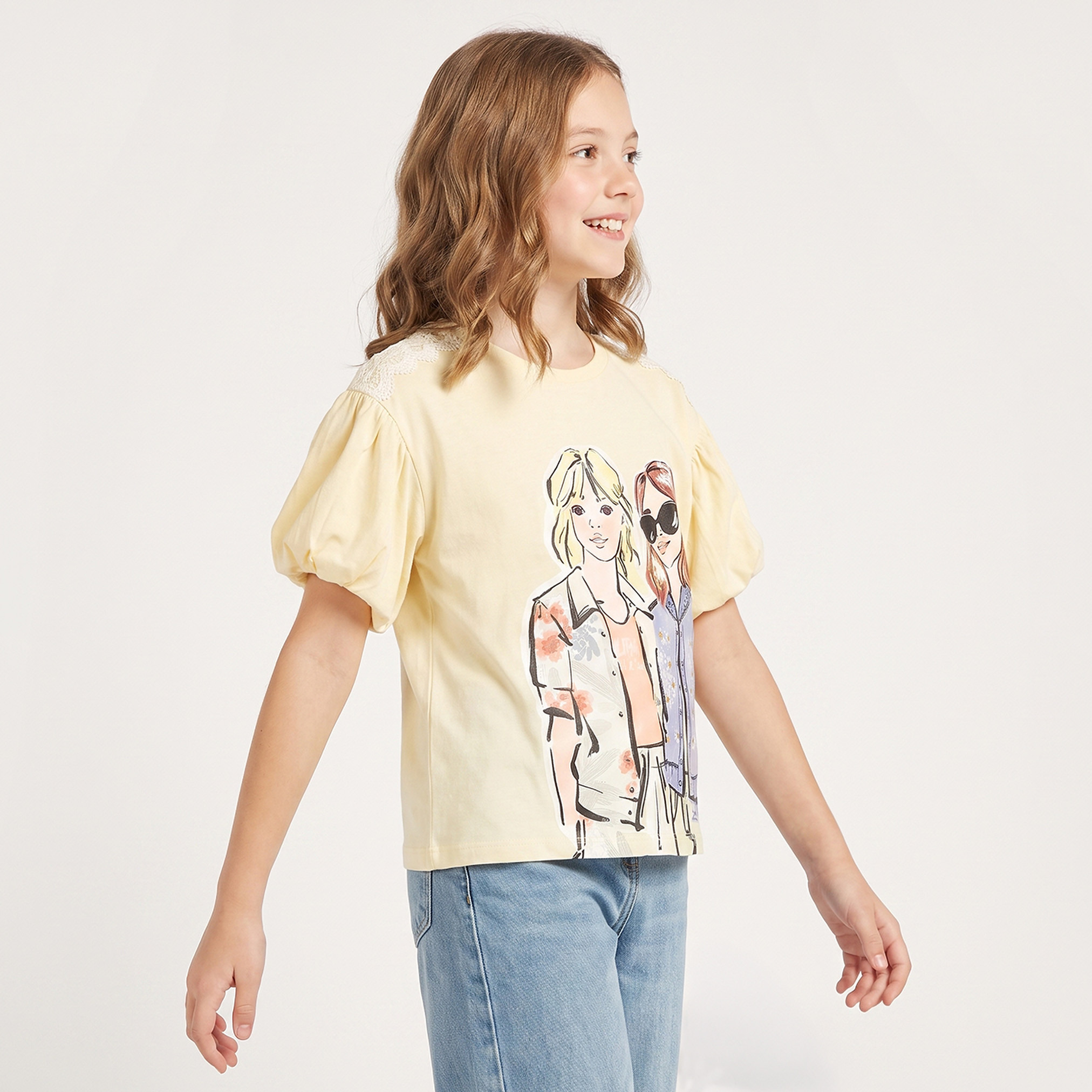 تيشيرت بطبعات جرافيك وياقة ضيقة وأكمام قصيرة من لي كوبر-girls-clothing-tshirts-image-1