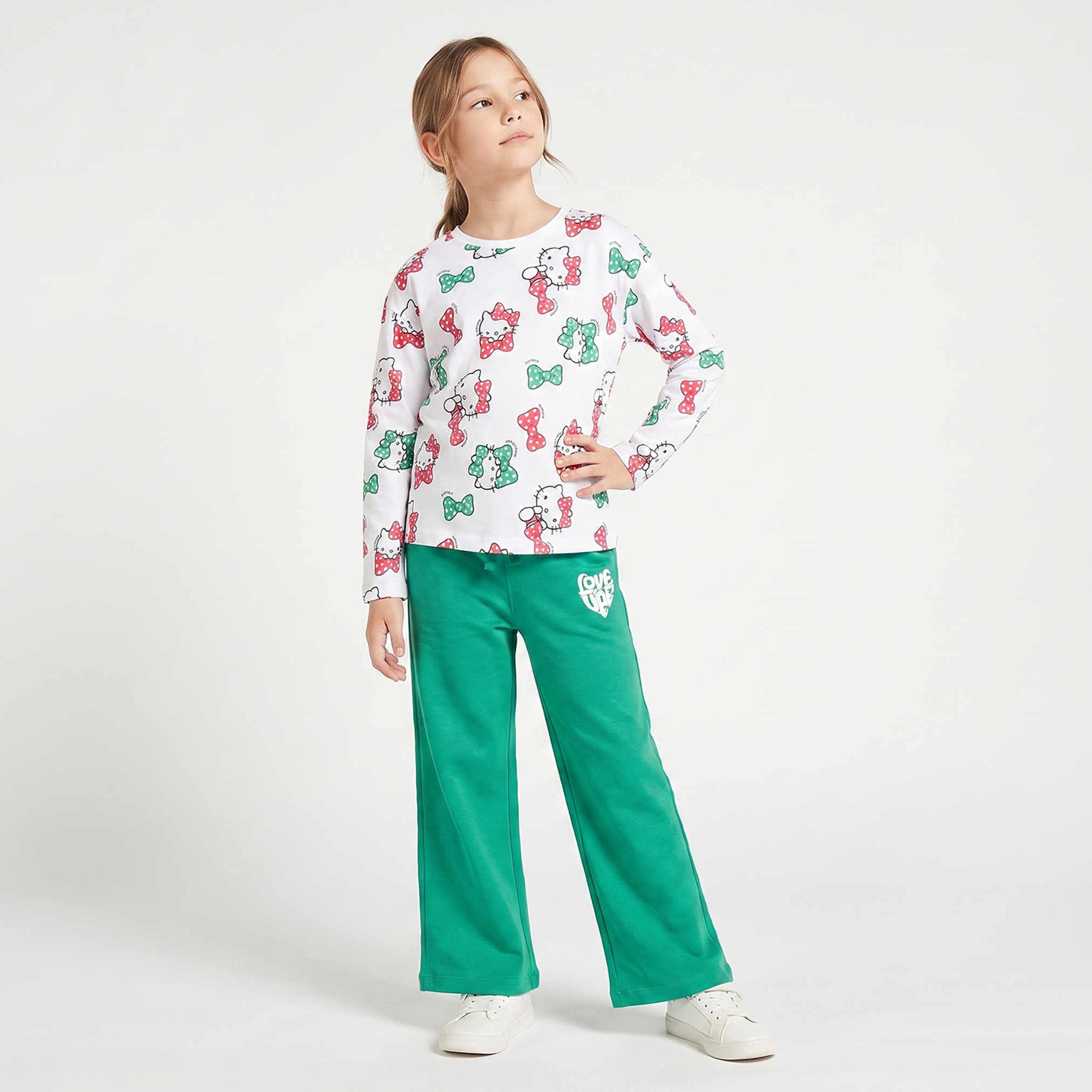 تيشيرت بياقة ضيقة وأكمام طويلة وطبعات اليوم الوطني الإماراتي من سانريو-girls-clothing-tshirts-image-5